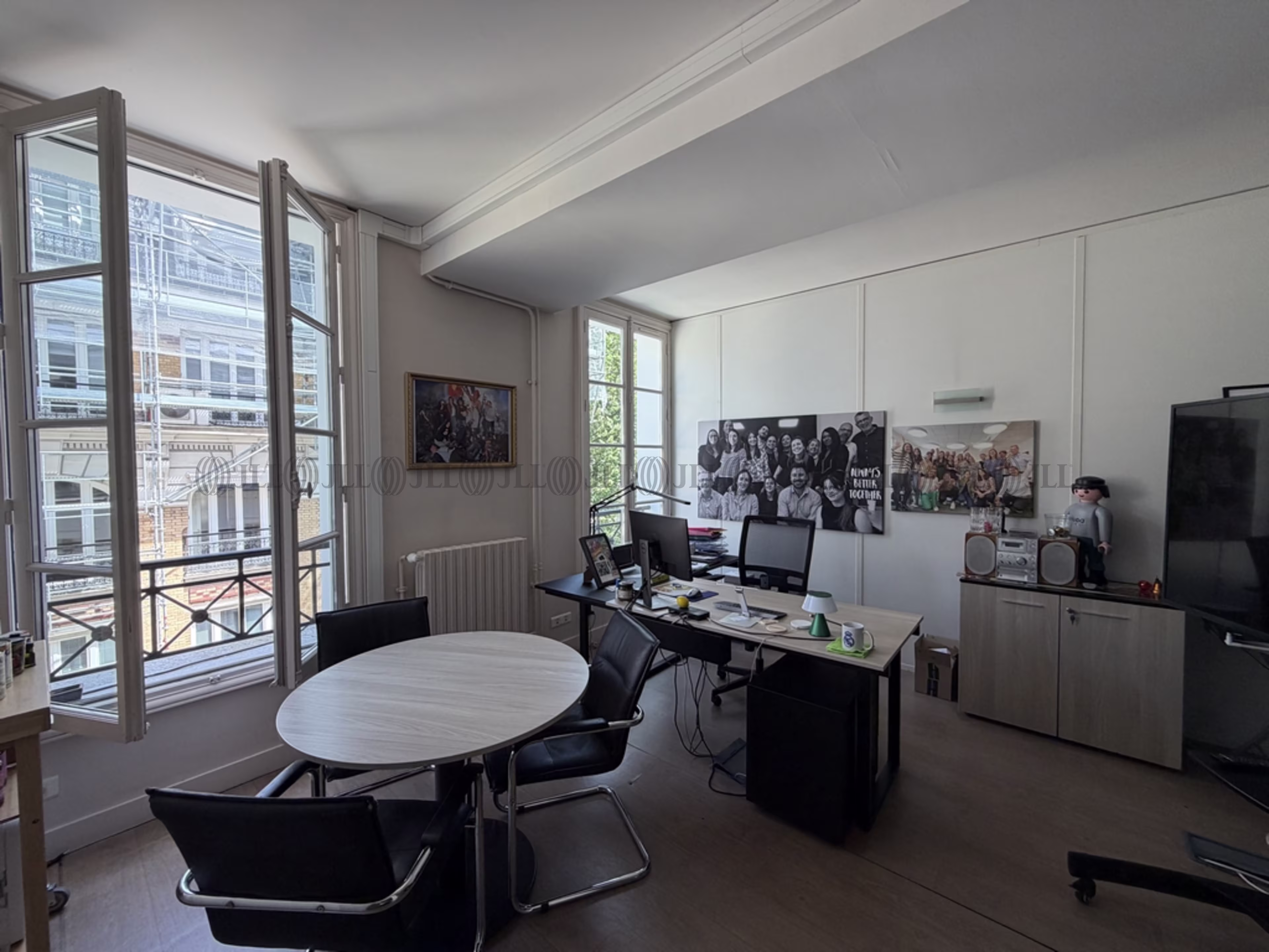 16 RUE D'ATHENES