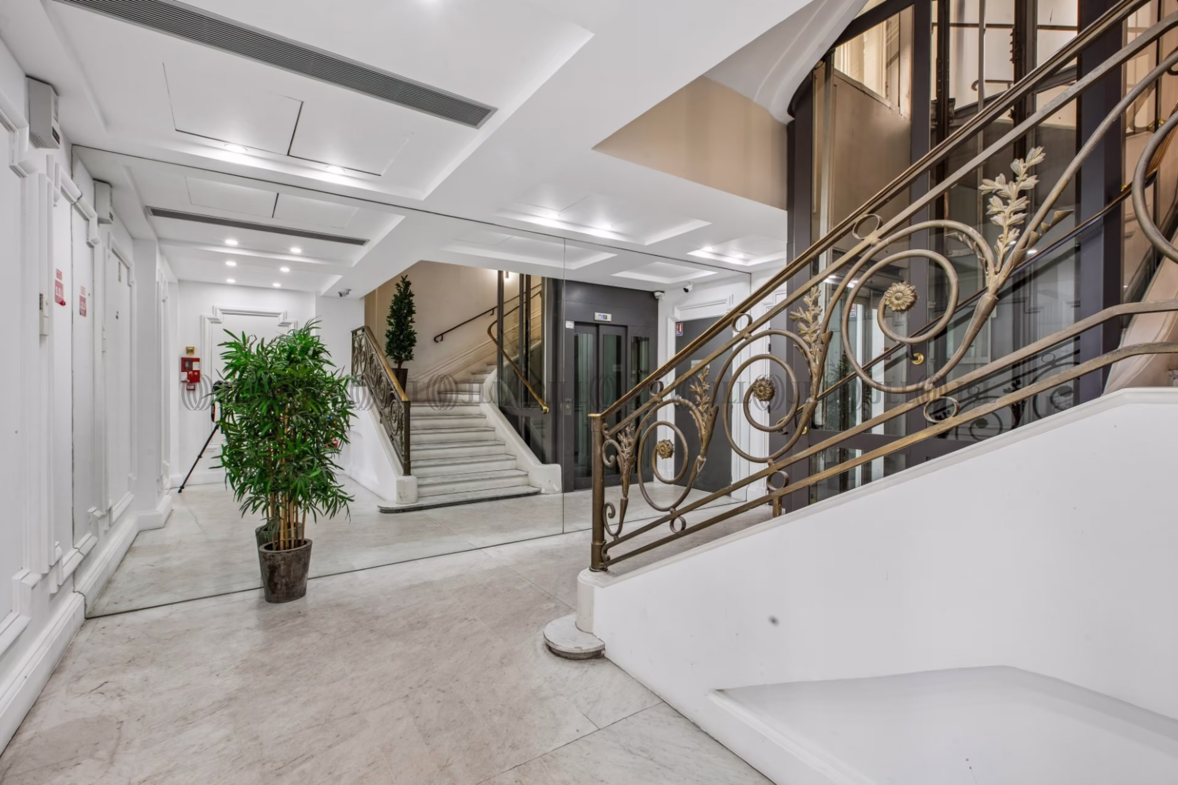 4 RUE HALEVY