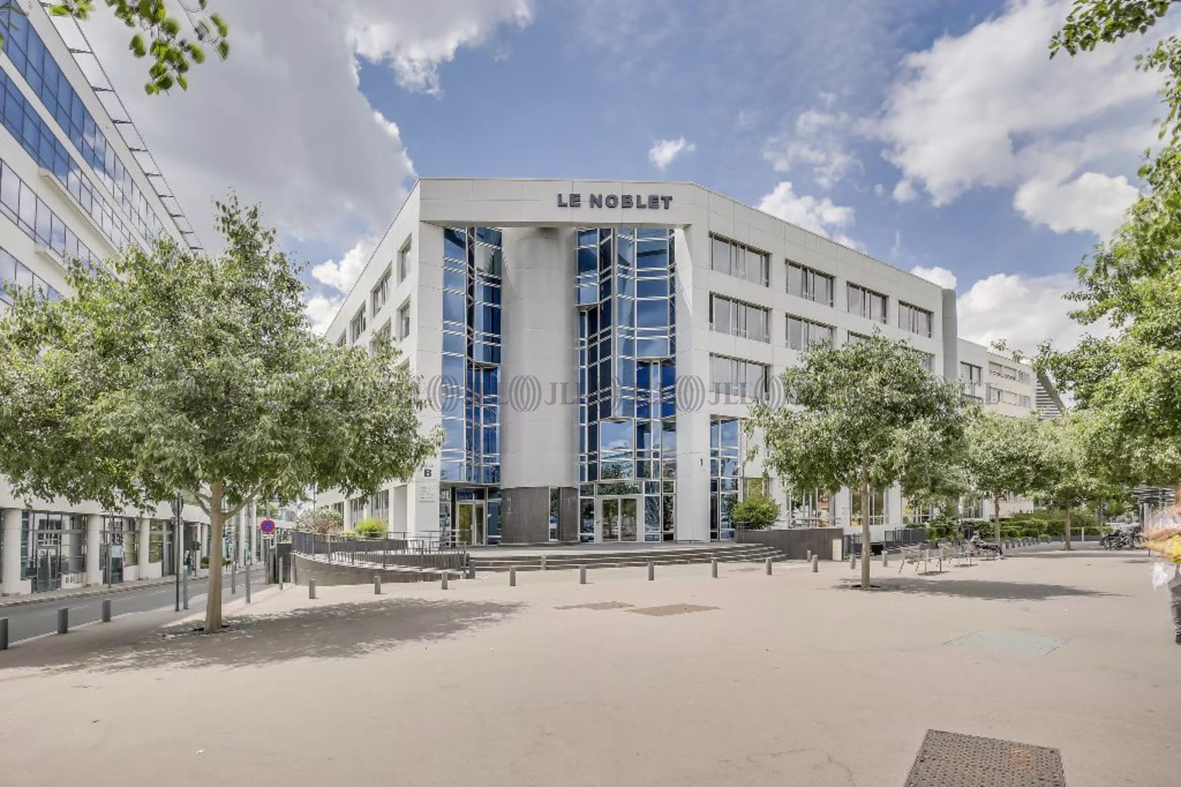 1-3 BOULEVARD CHARLES DE GAULLE