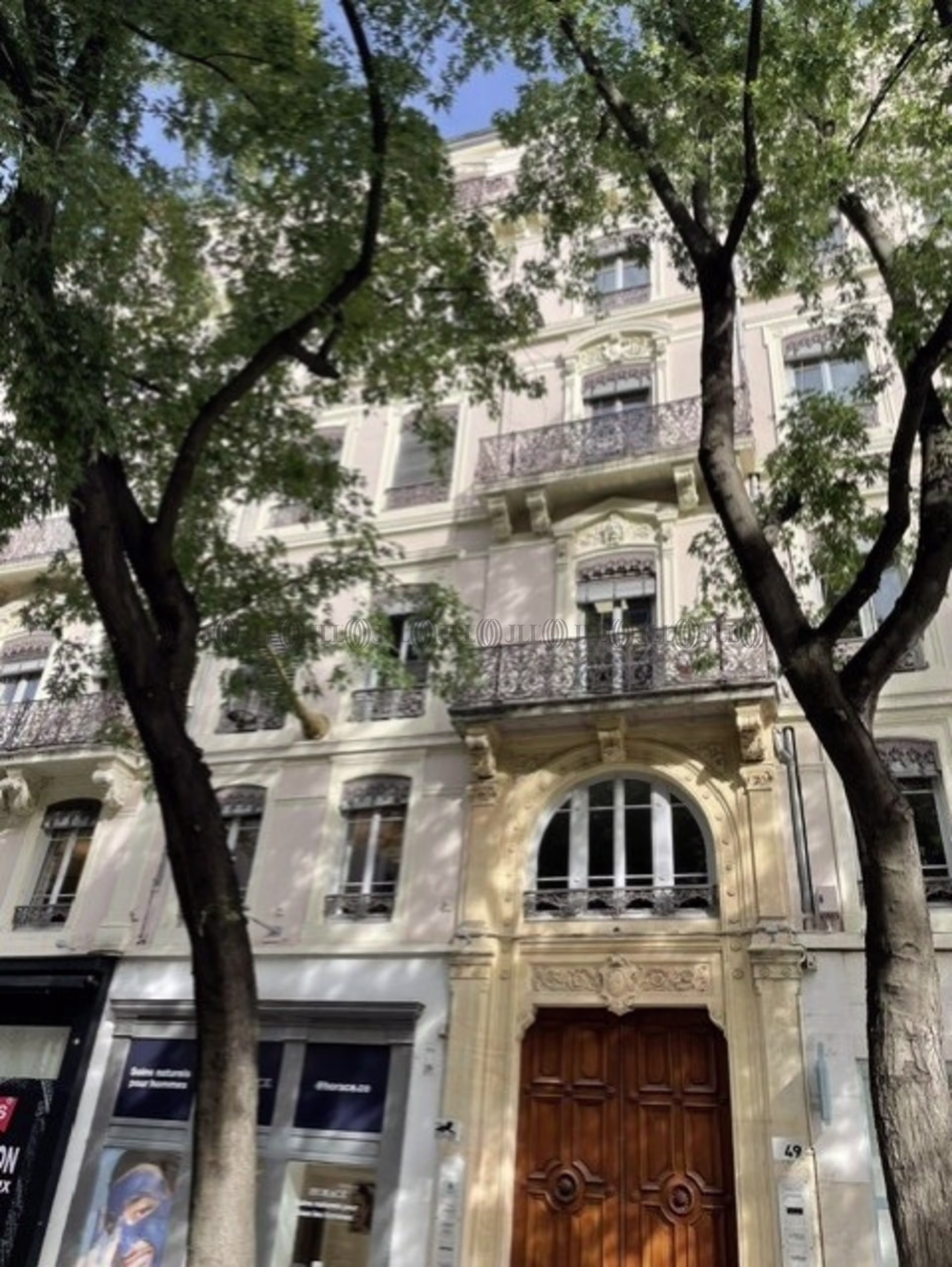 49 RUE DE LA REPUBLIQUE