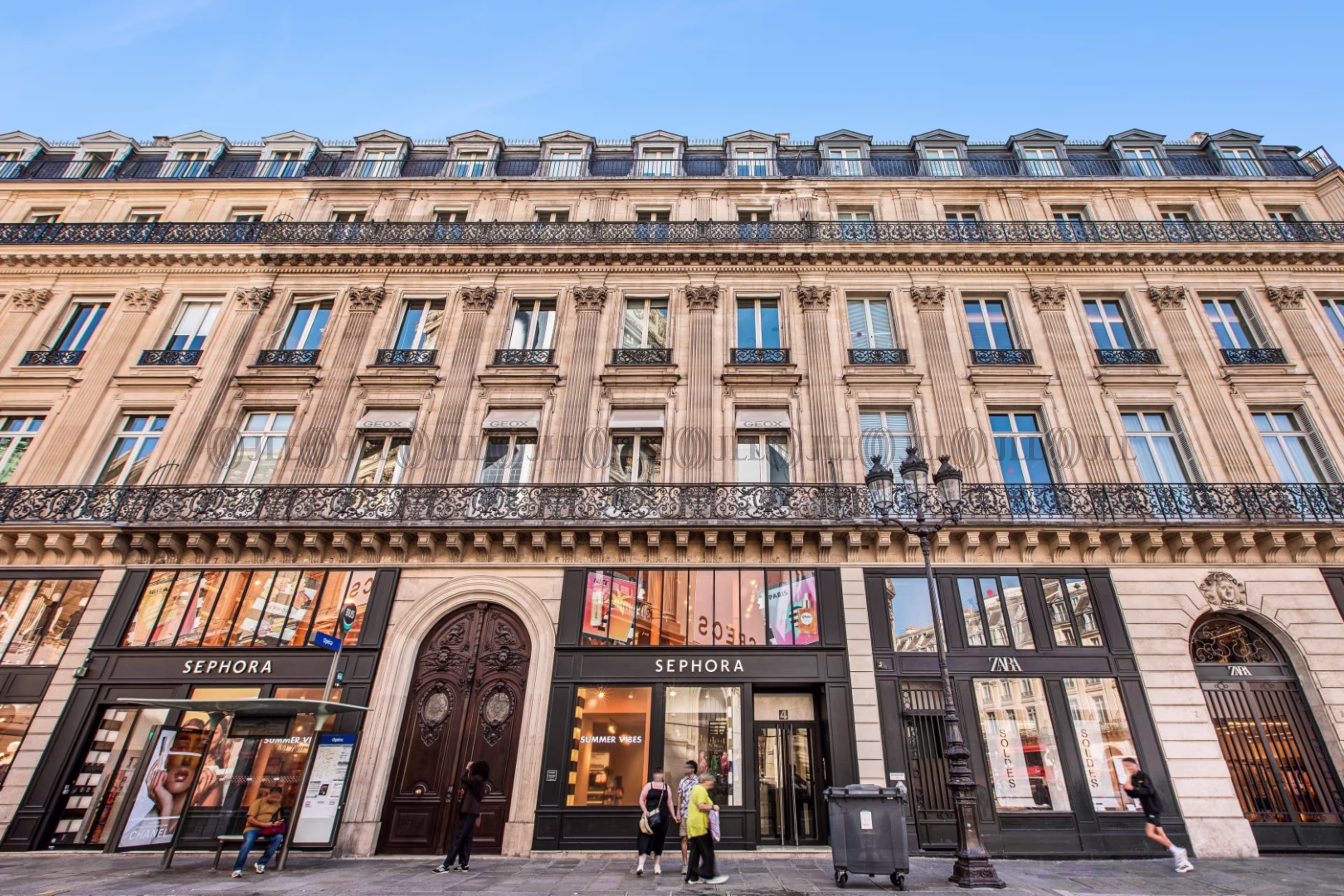 4 RUE HALEVY