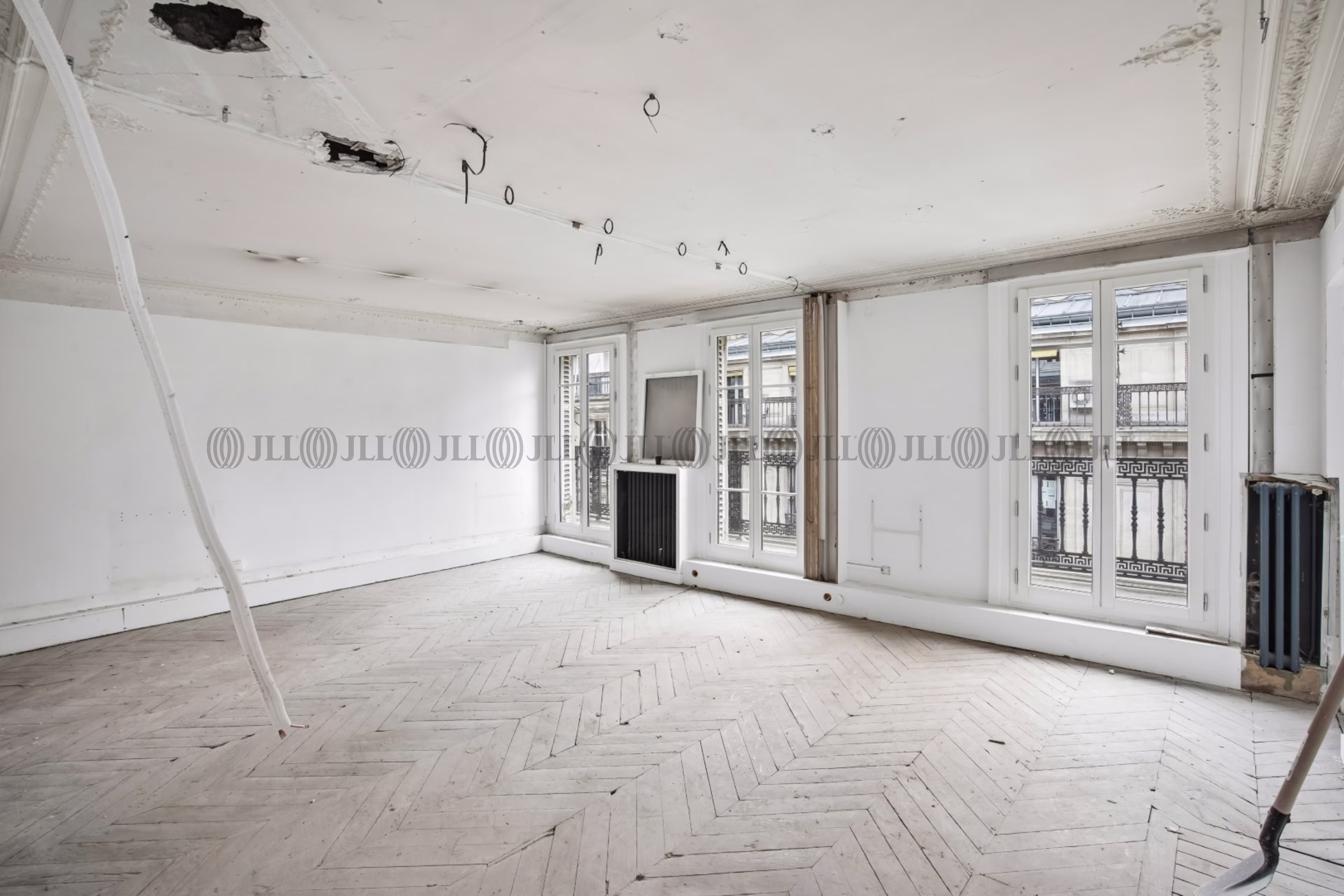 15 RUE DE LA BANQUE