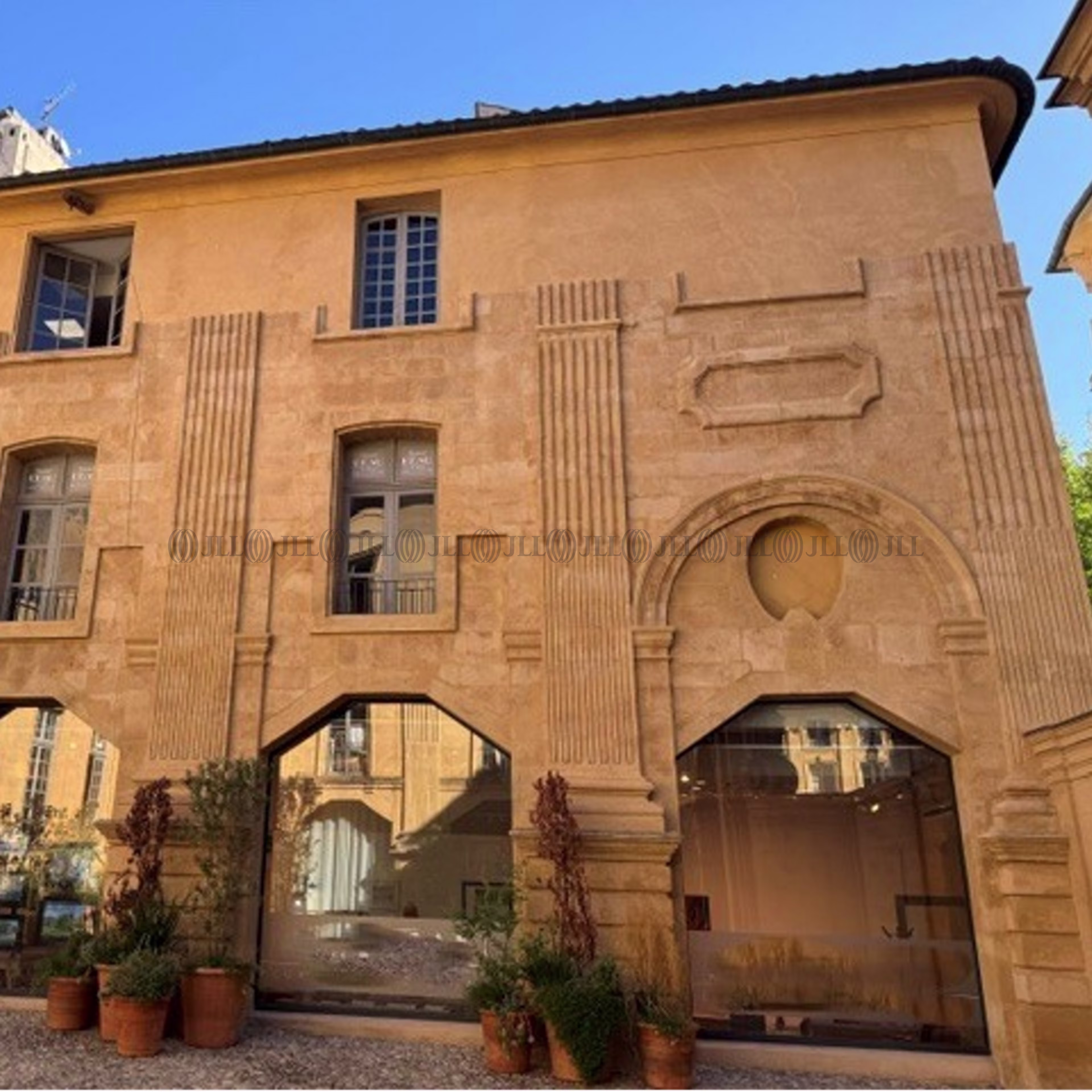 4 RUE ESPARIAT