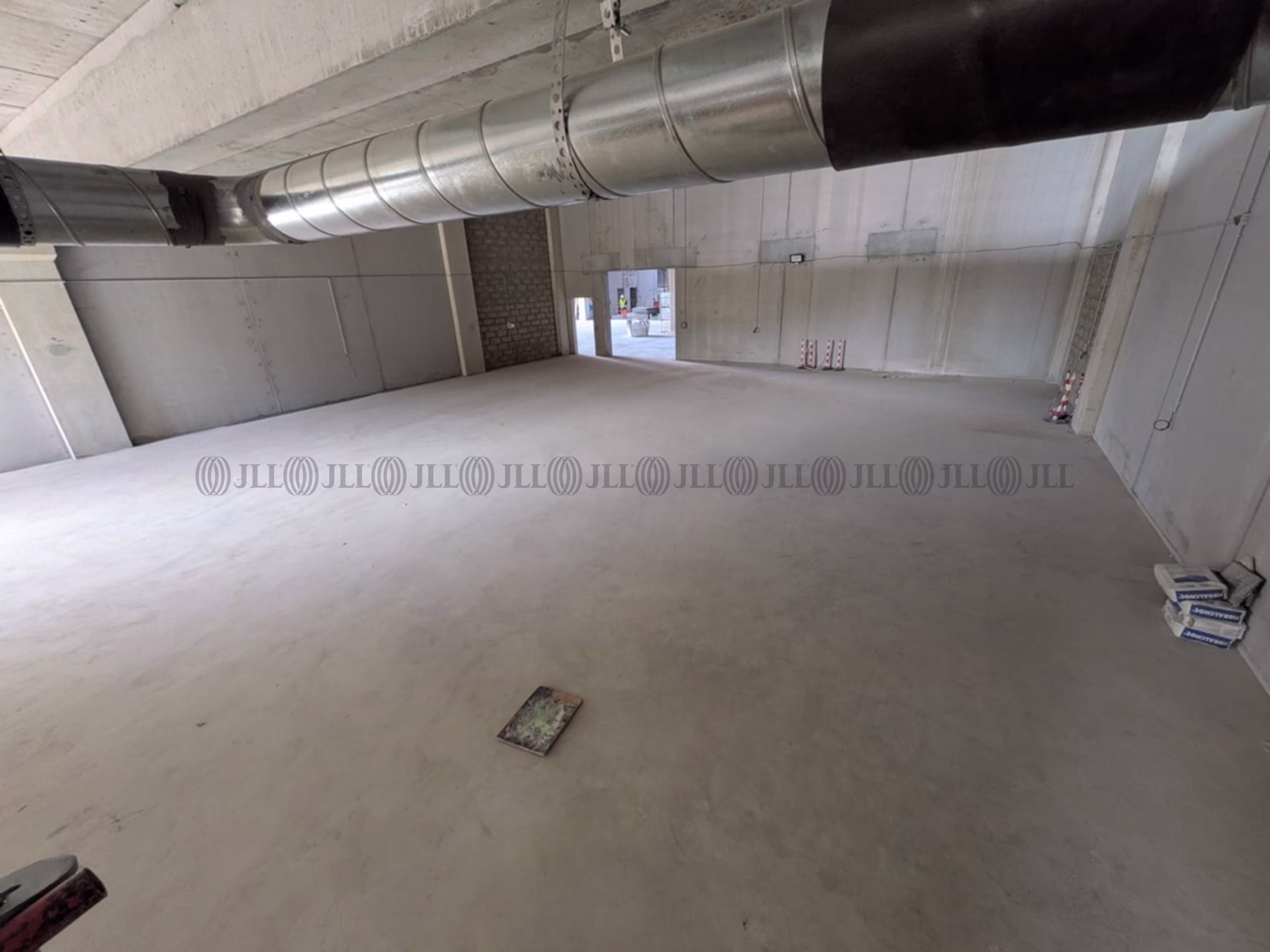 27-29 AVENUE DES LOUVRESSES