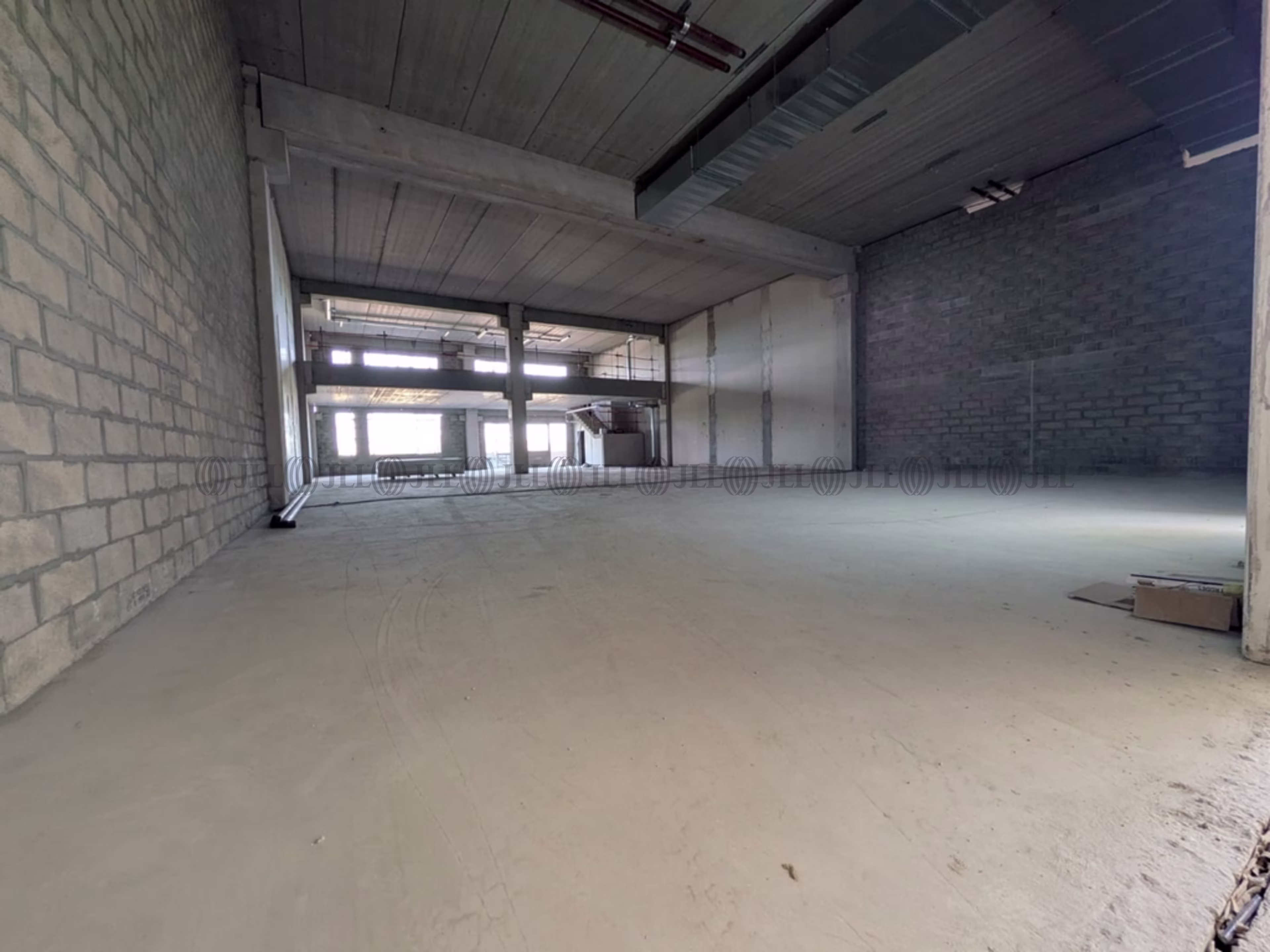 27-29 AVENUE DES LOUVRESSES