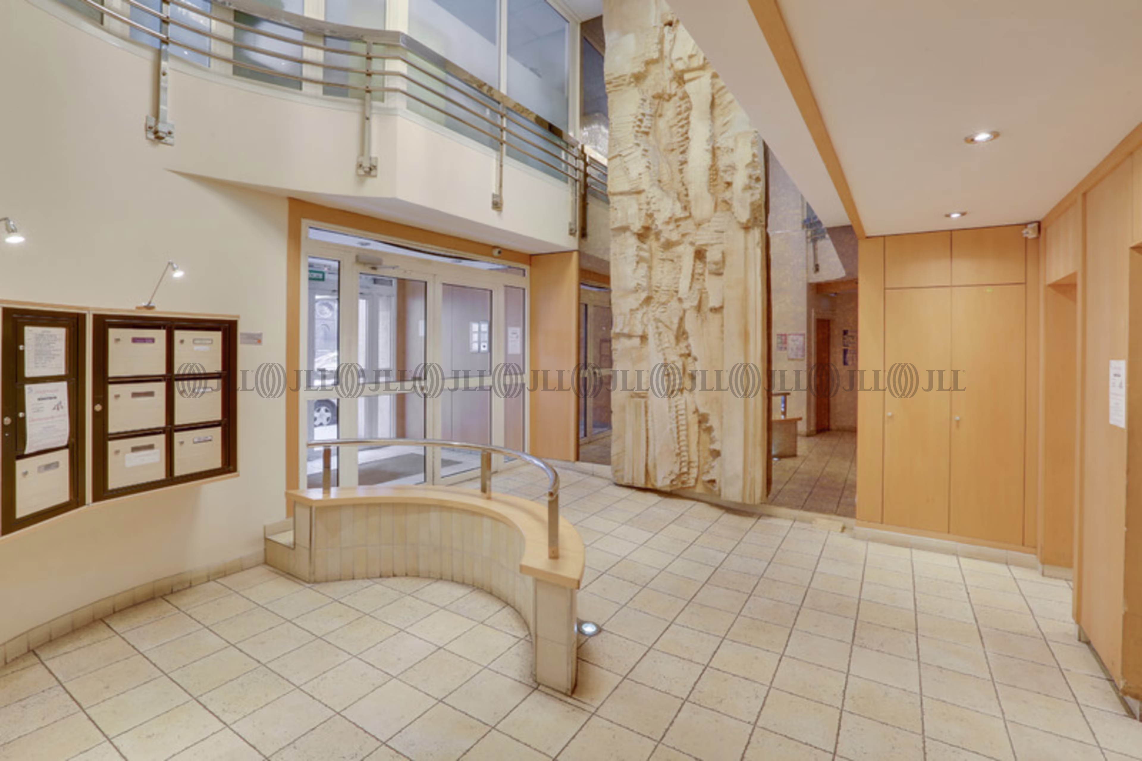 5 RUE DE CHAZELLES