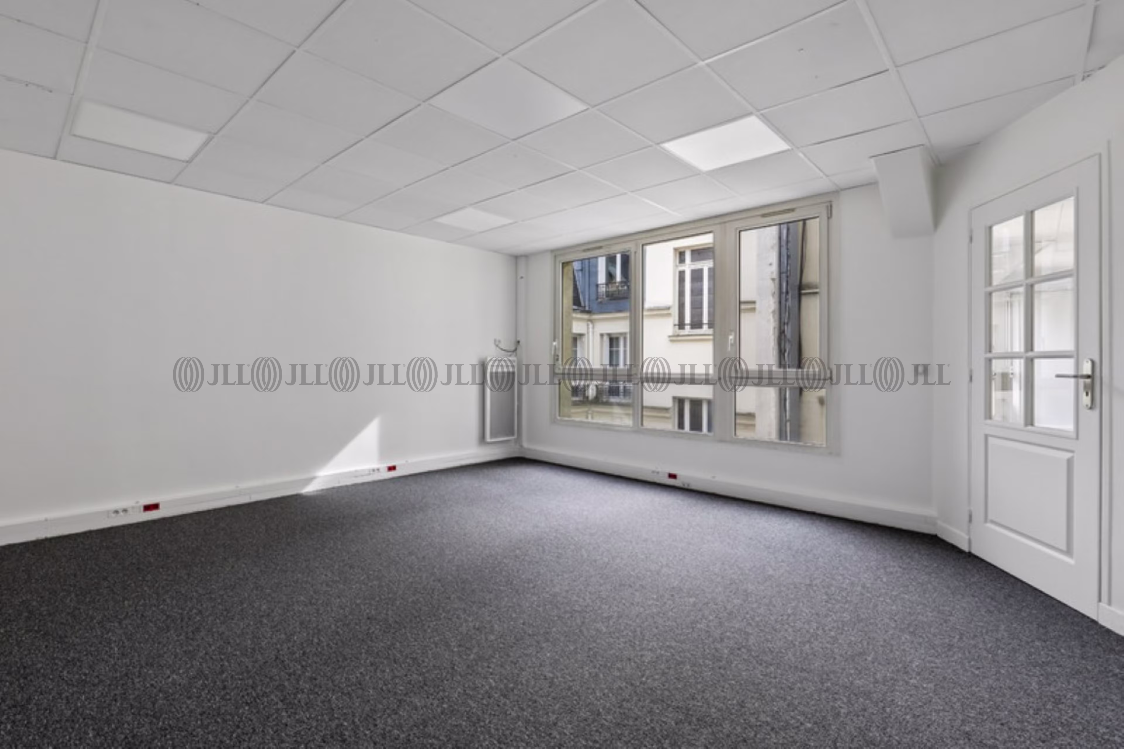 5 RUE DE CHAZELLES