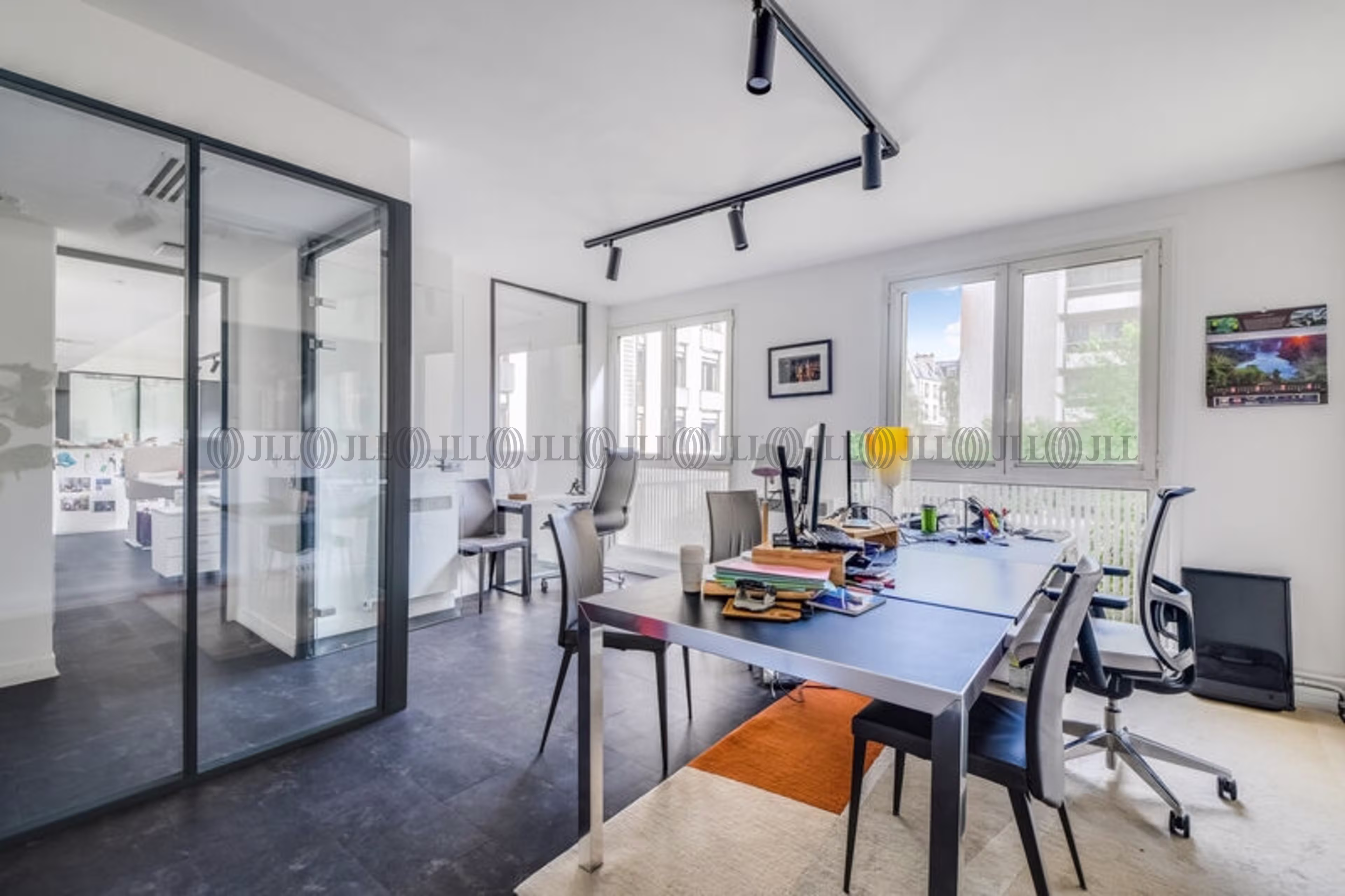 38 RUE BRUNEL