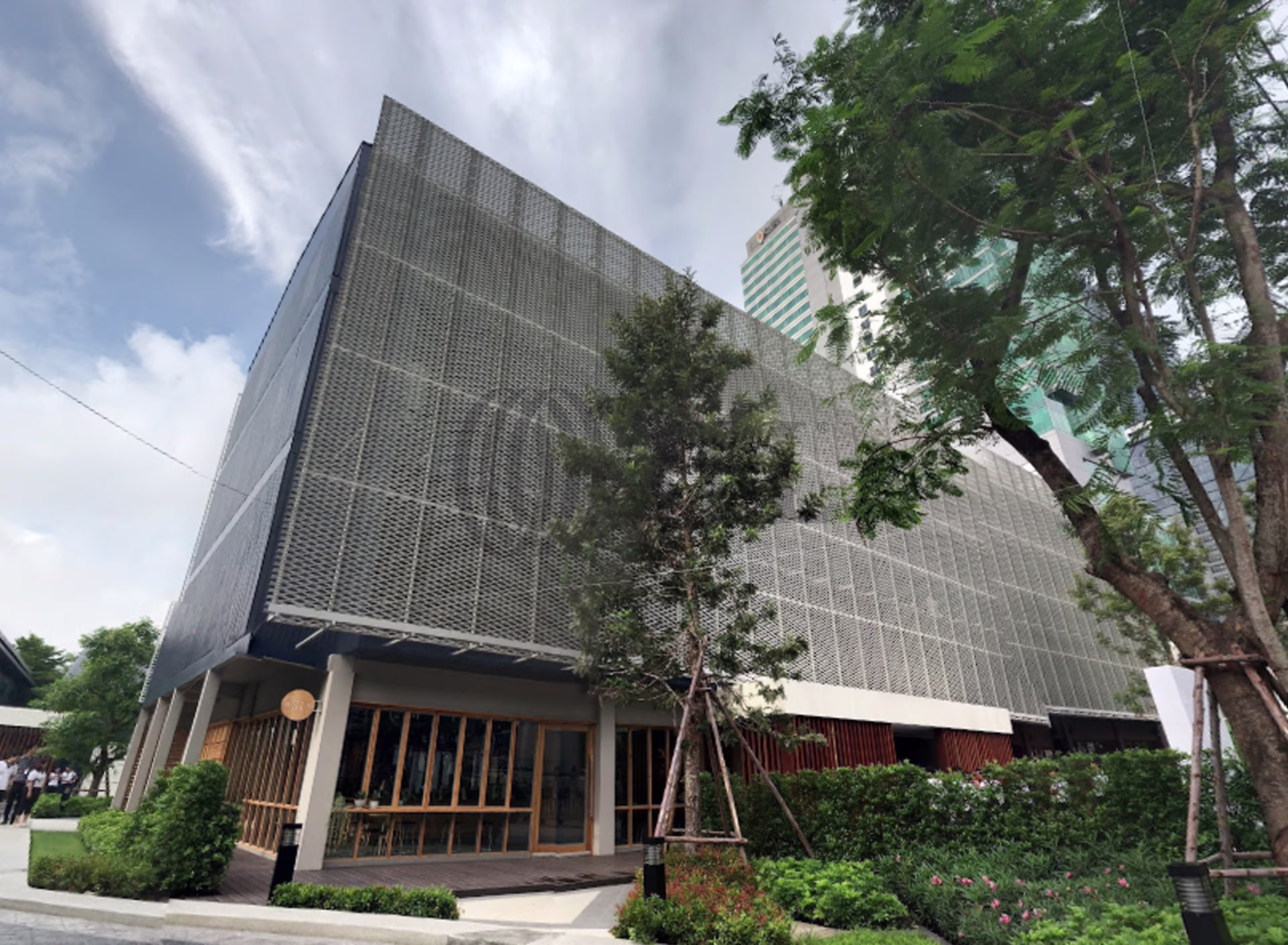 33,31, South Sathorn Road, Yan Nawa