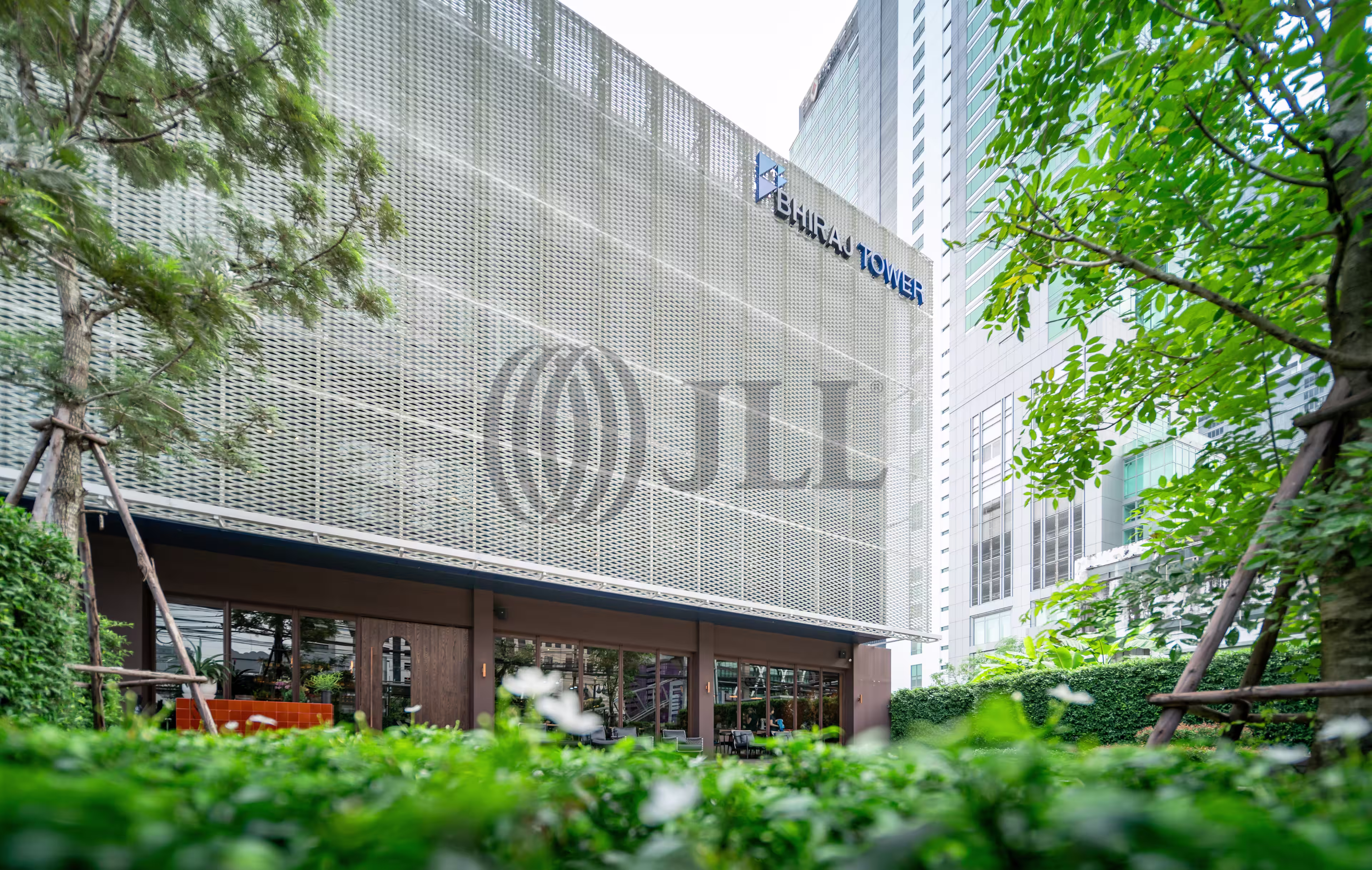 33,31, South Sathorn Road, Yan Nawa