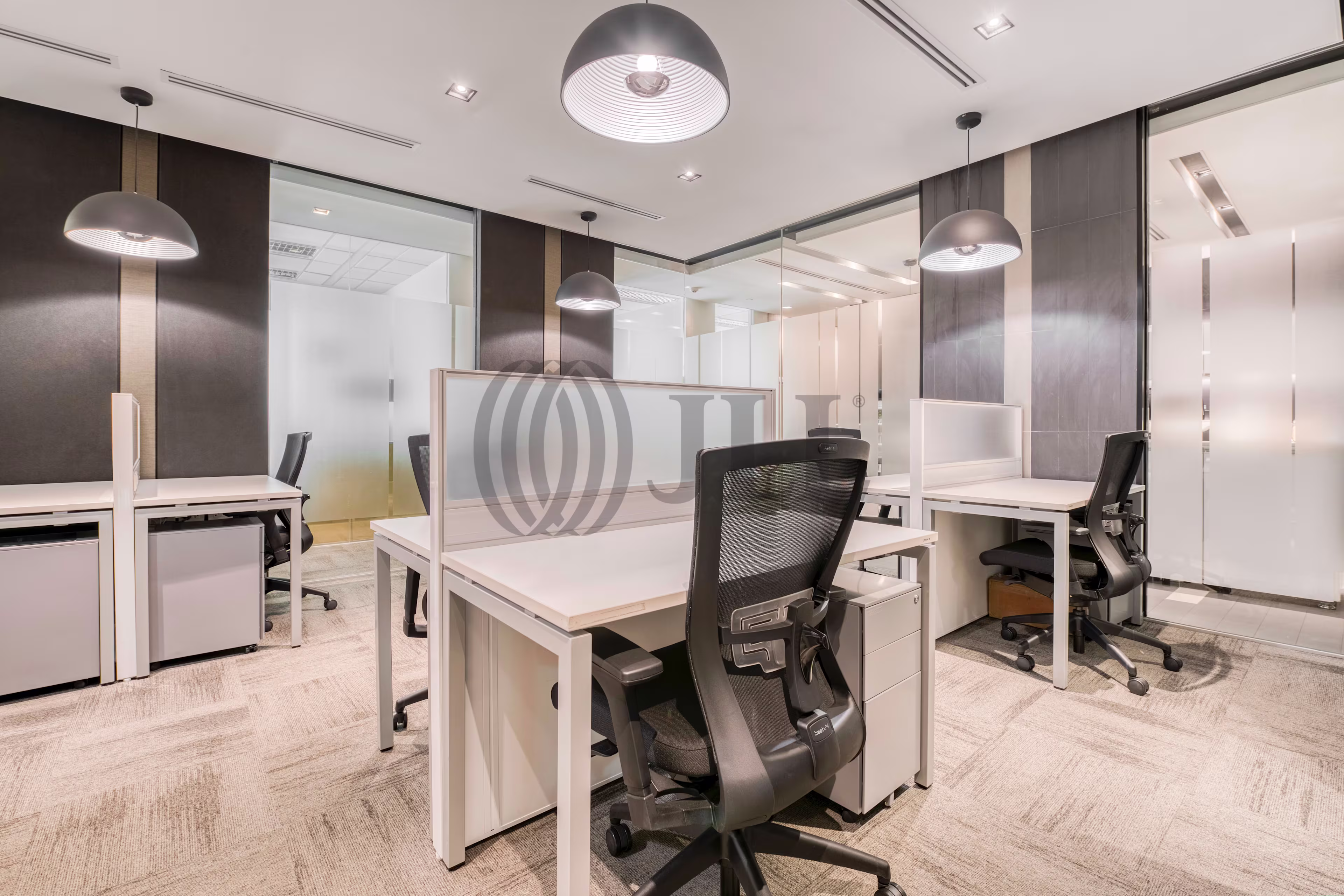 Level 30 Bhiraj Tower at EmQuartier, 689 Sukhumvit Road (Soi 35), Klongtan Nuea, Wattana, Bangkok, 10110