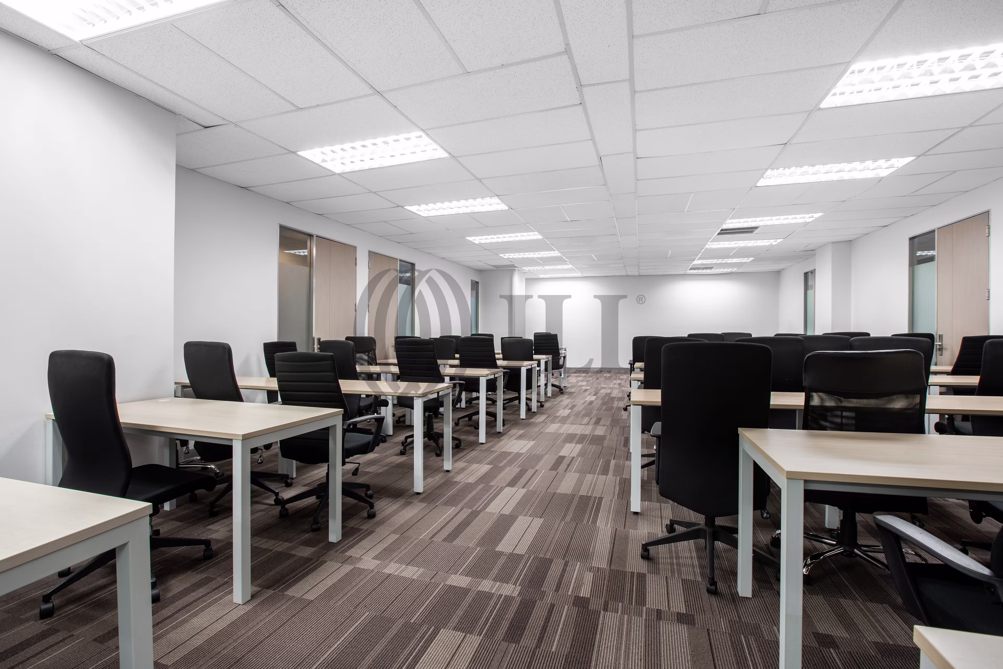 Regus Central Tower, 4,4/5  12th Floor, Central Tower,  Rajdamri Road, Pathumwan, Pathumwan, Bangkok 10330