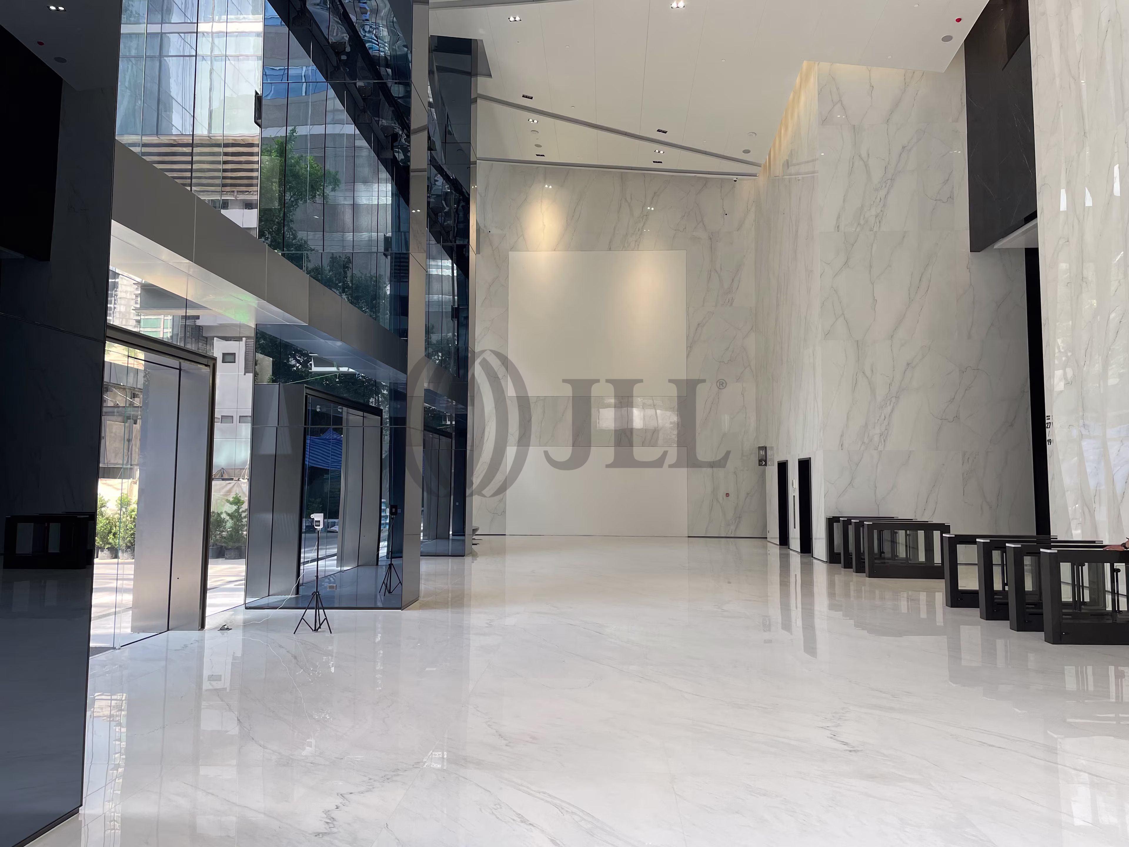 29, Chidlom Road, (Chit Lom), Lumphini