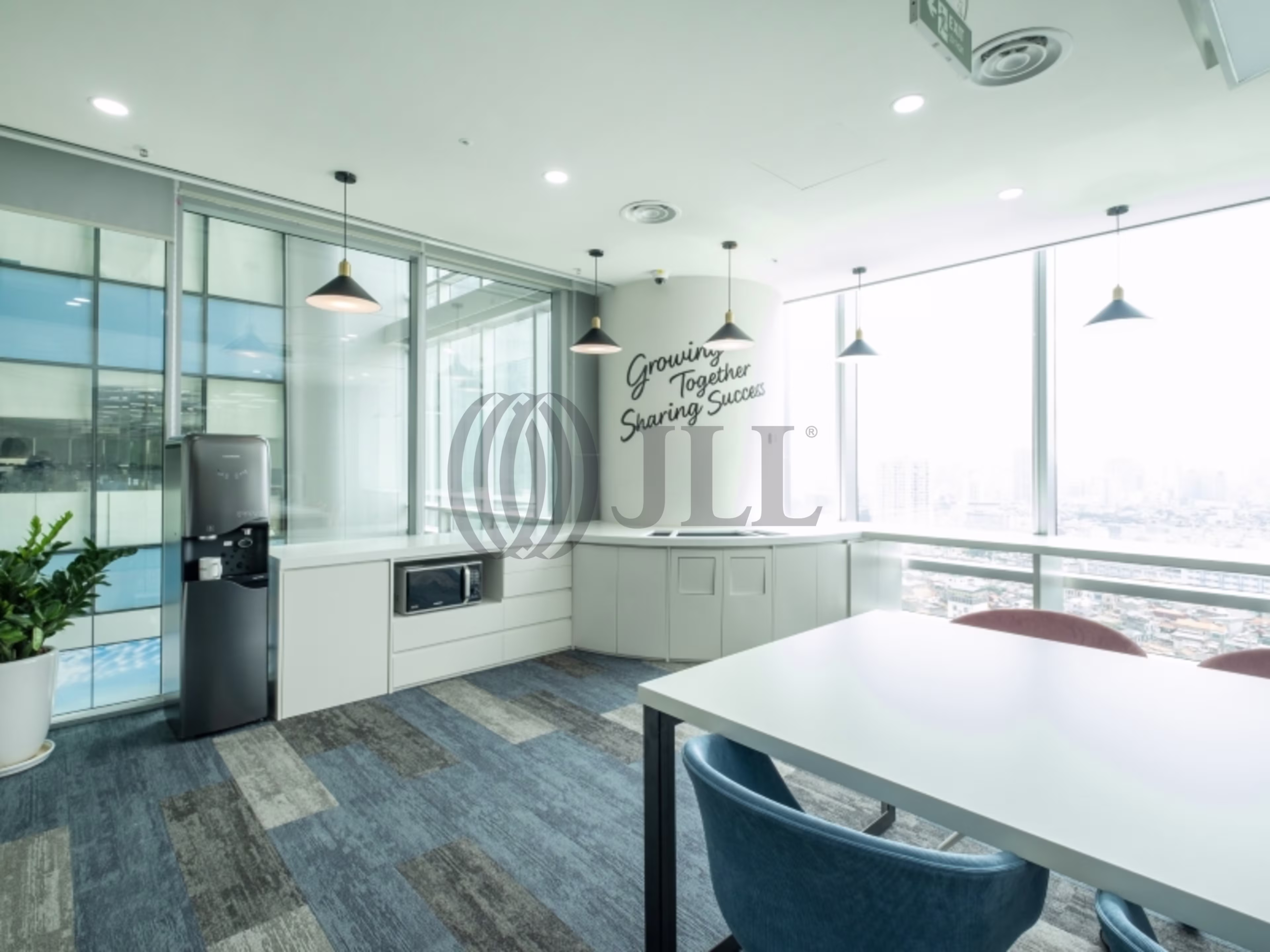 17F,West Tower, 54 Lieu Giai, Cong Vi Ward, Ba Dinh District, Hanoi, Vietnam