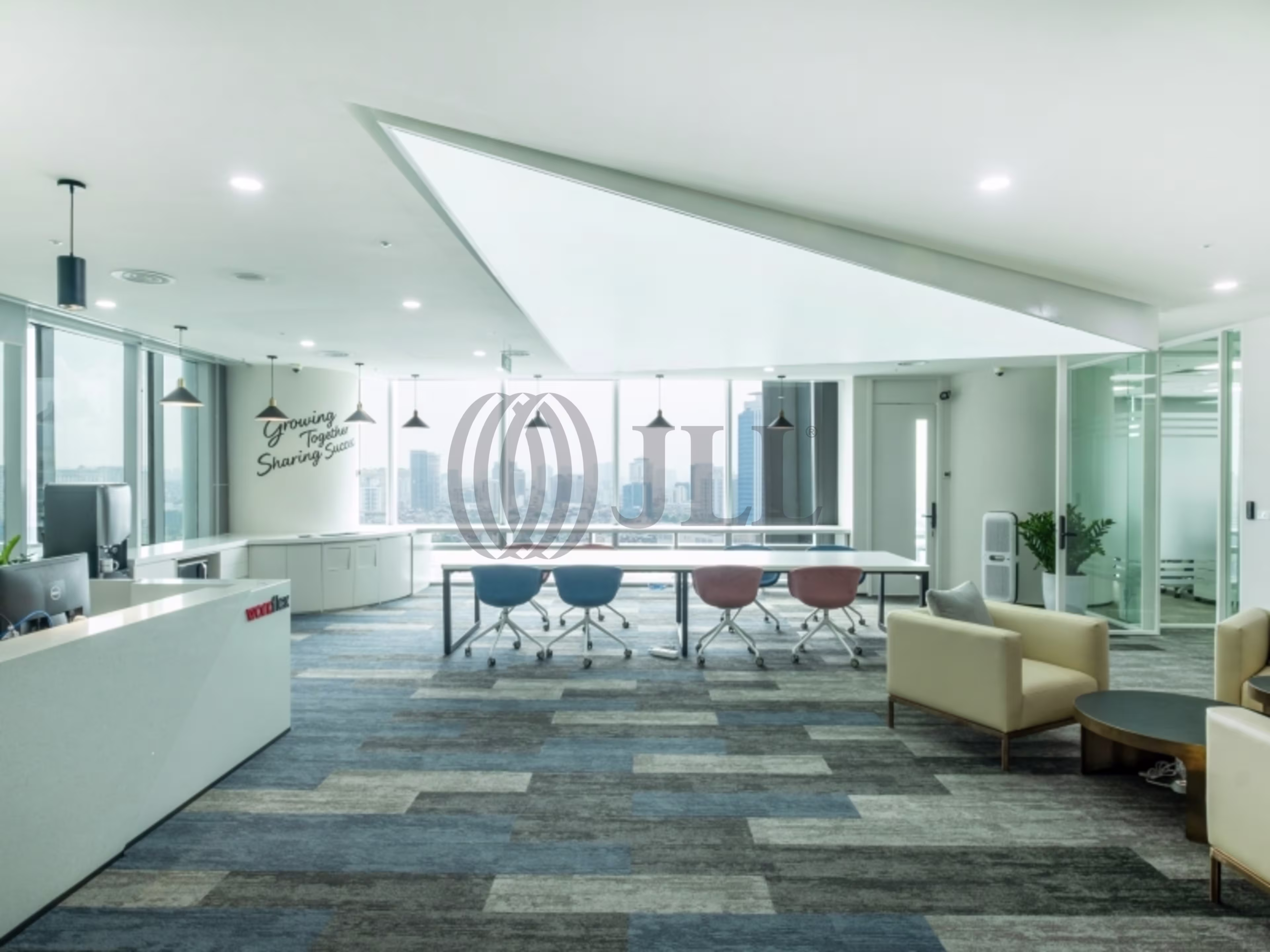 17F,West Tower, 54 Lieu Giai, Cong Vi Ward, Ba Dinh District, Hanoi, Vietnam