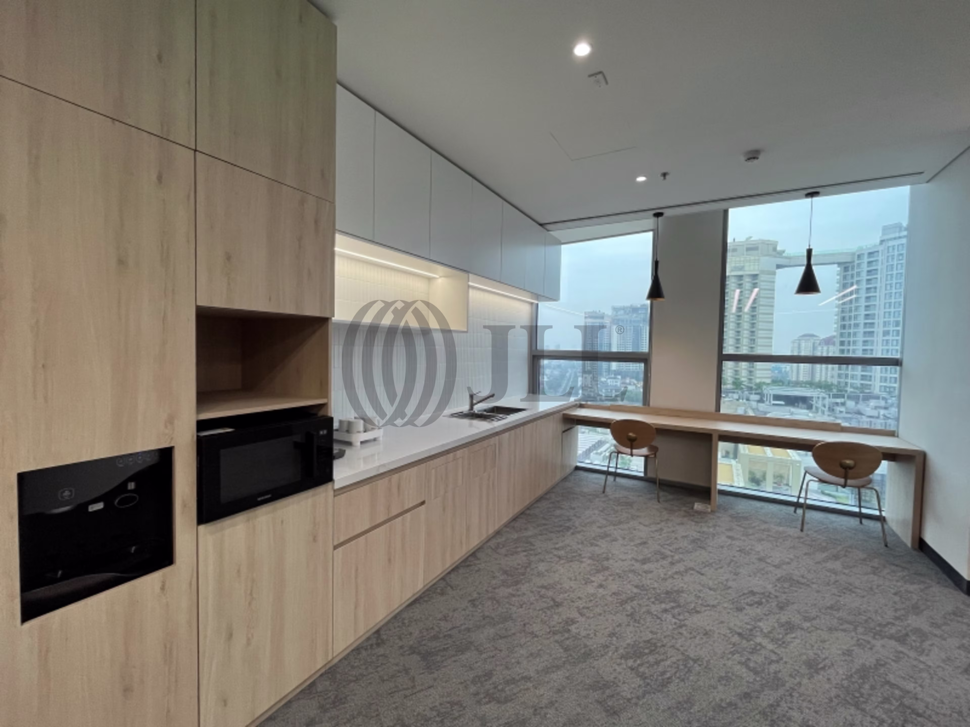 Tầng 10, 683 Lạc Long Quân, quận Tây Hồ, Hà Nội