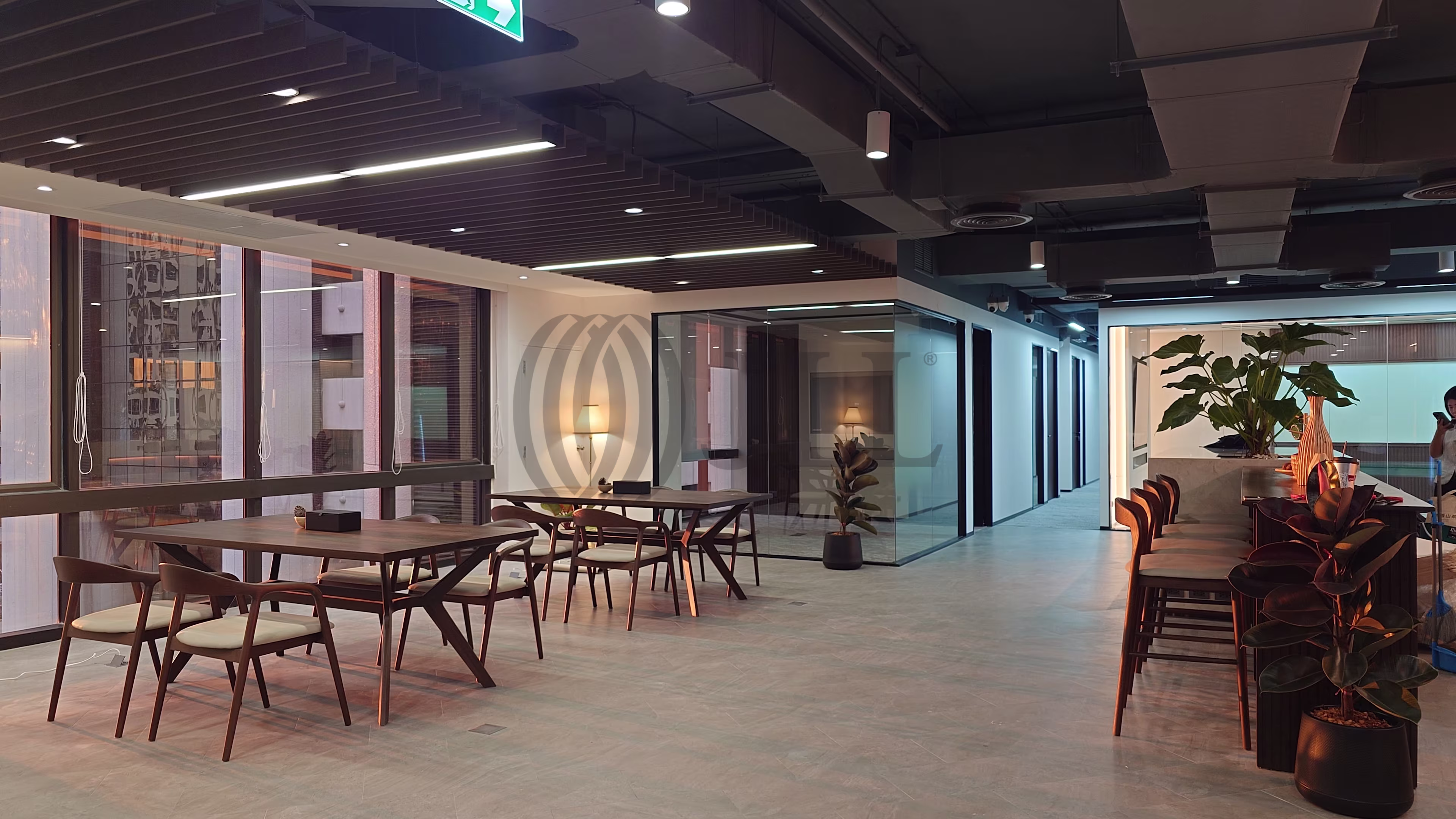 8th & 15th Floor, Sathorn Thani Tower I, Sathorn Road, Silom, Bangkok 10500