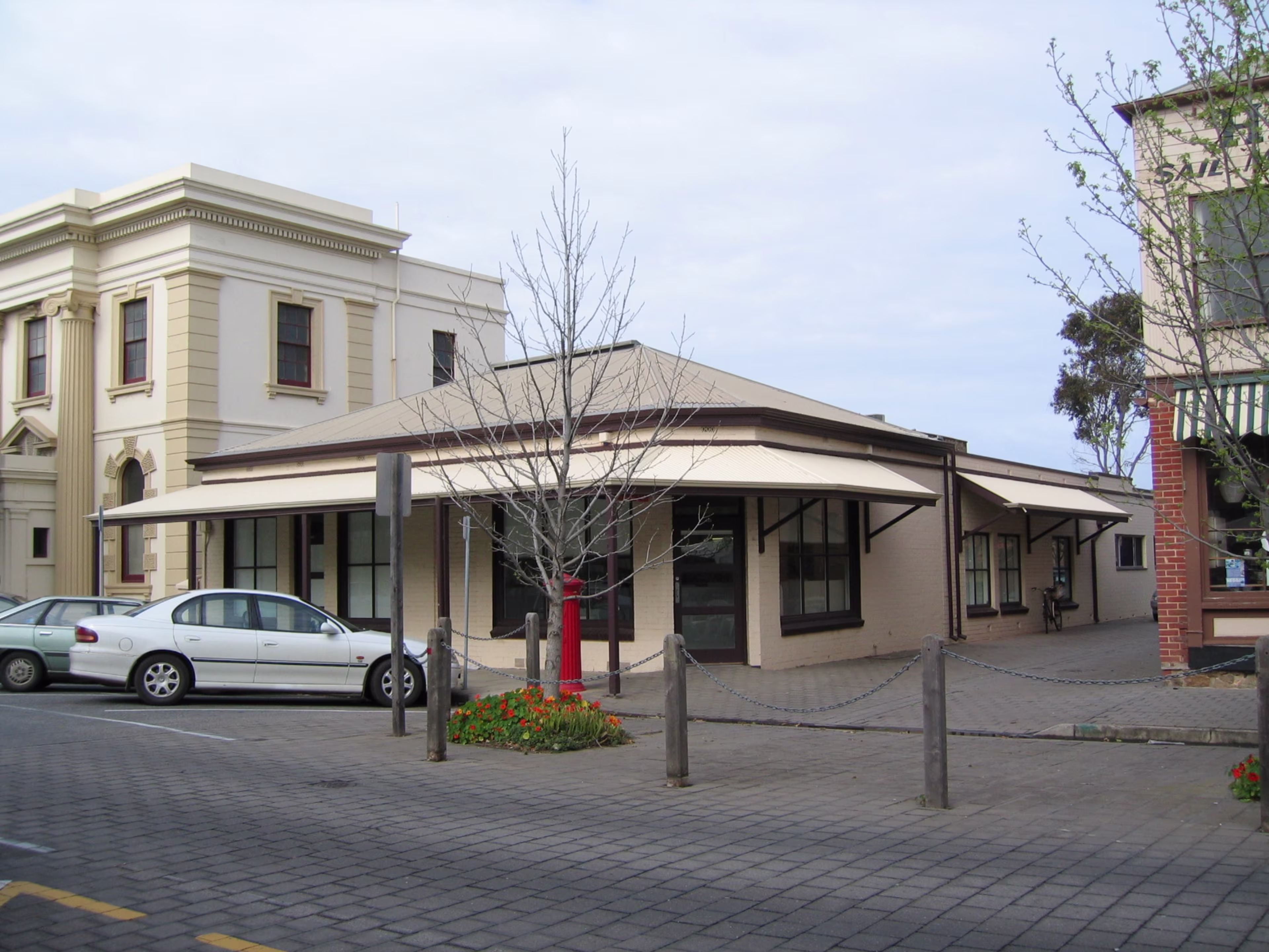 113 - 115 Lipson Street