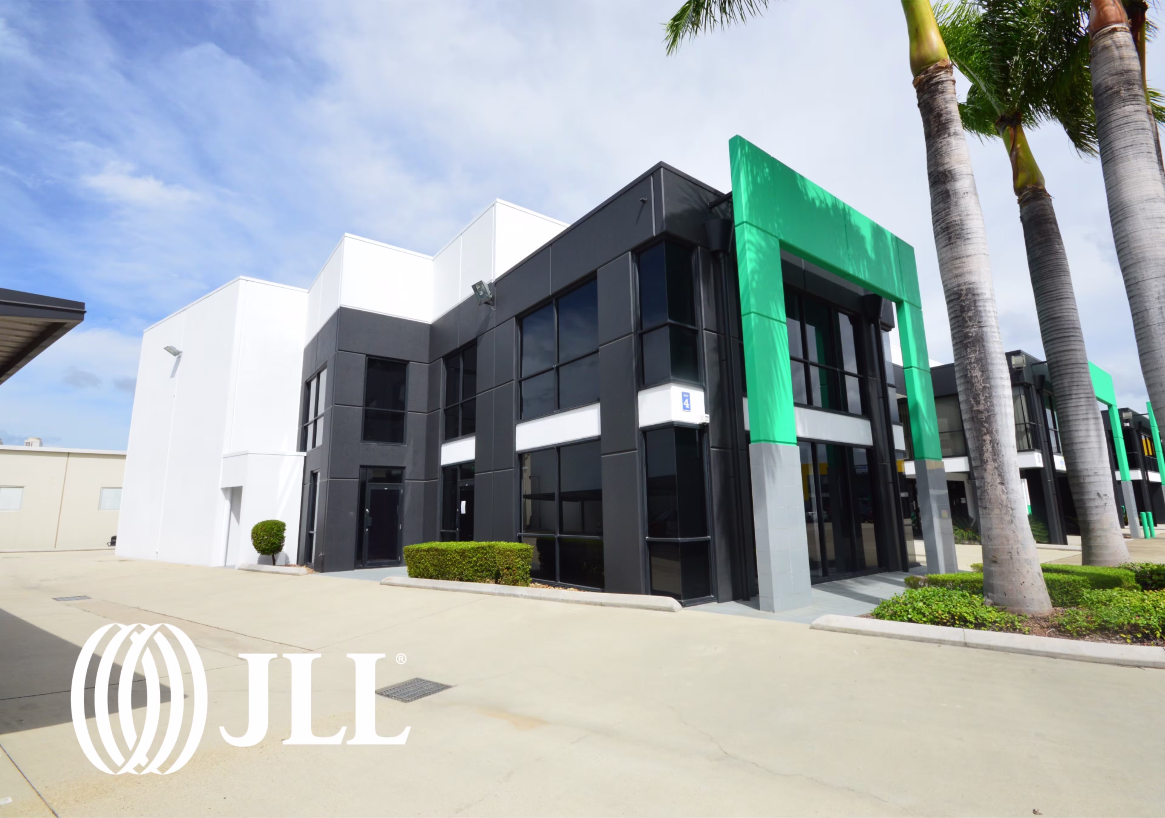783 Kingsford Smith Drive