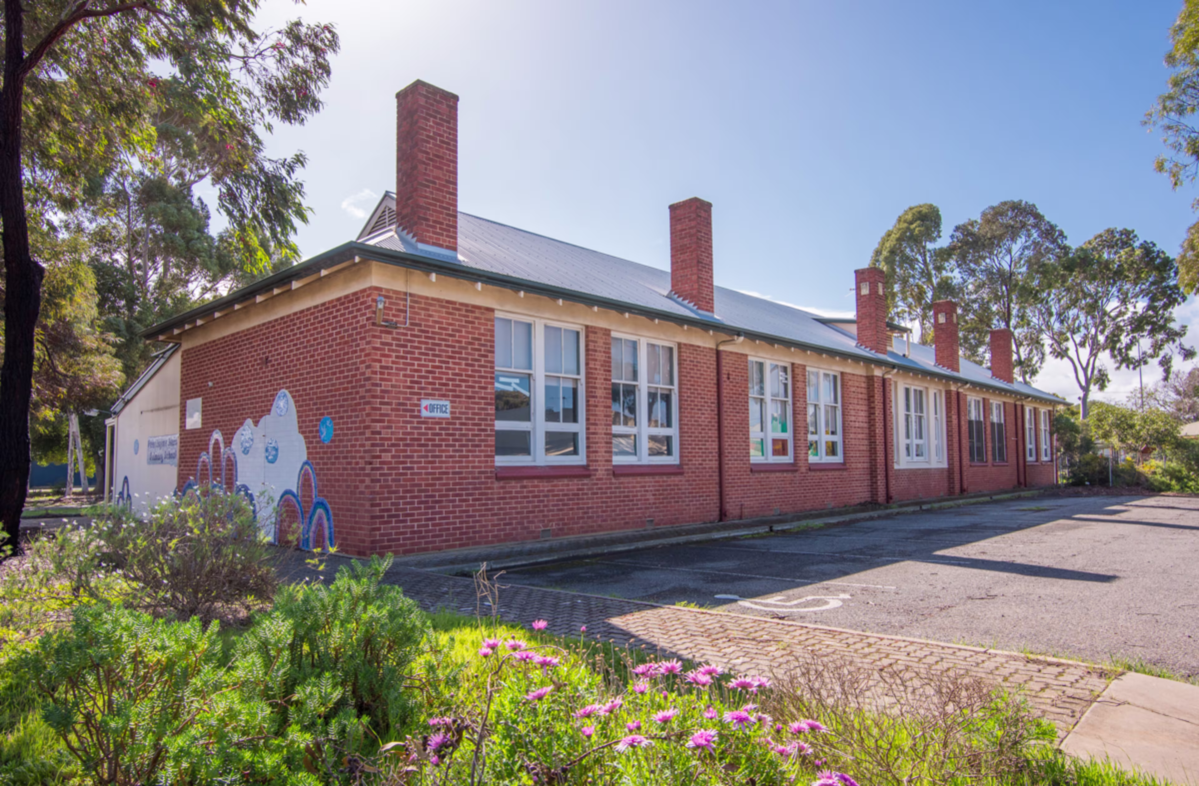 21 Mary Street