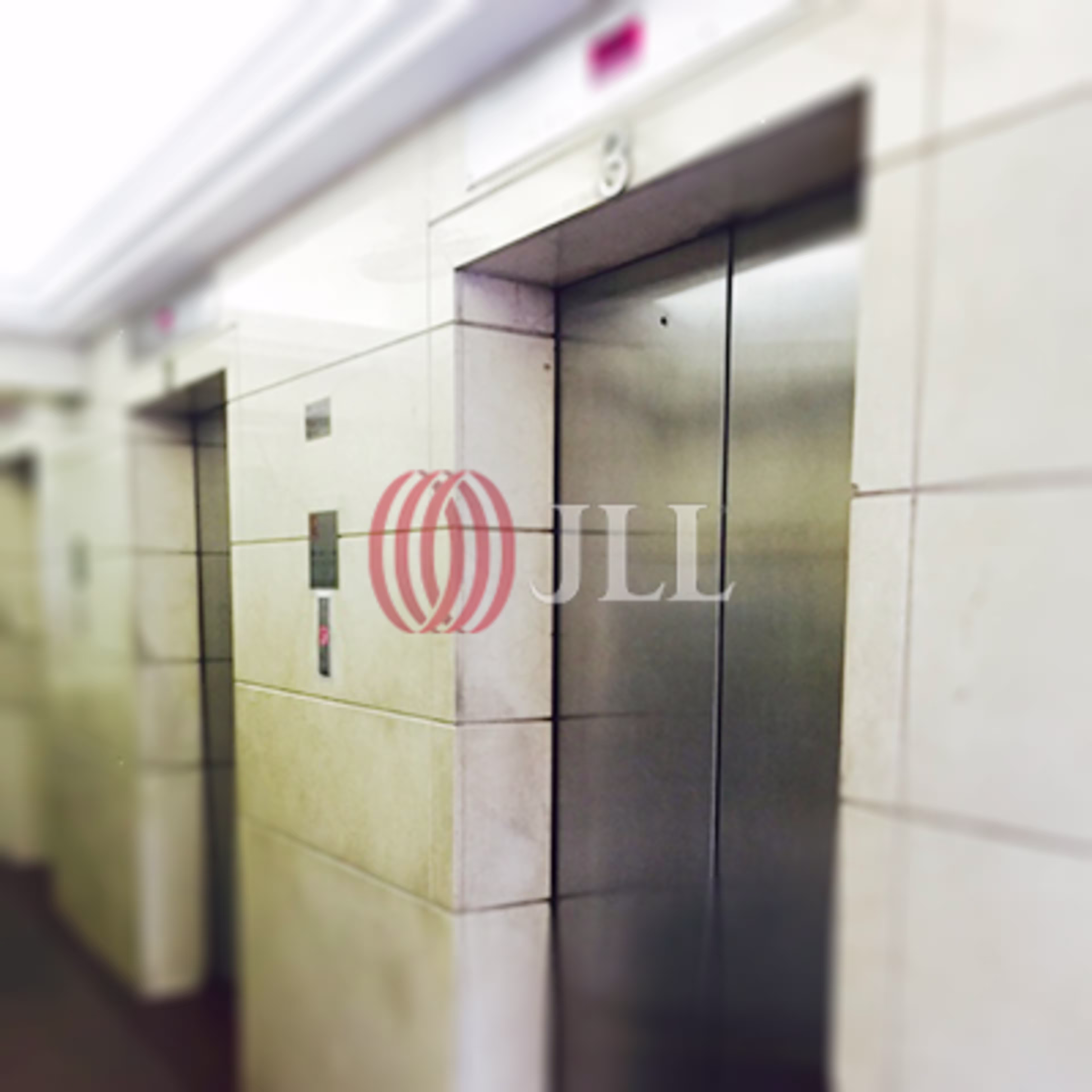 15-18 Connaught Road Central