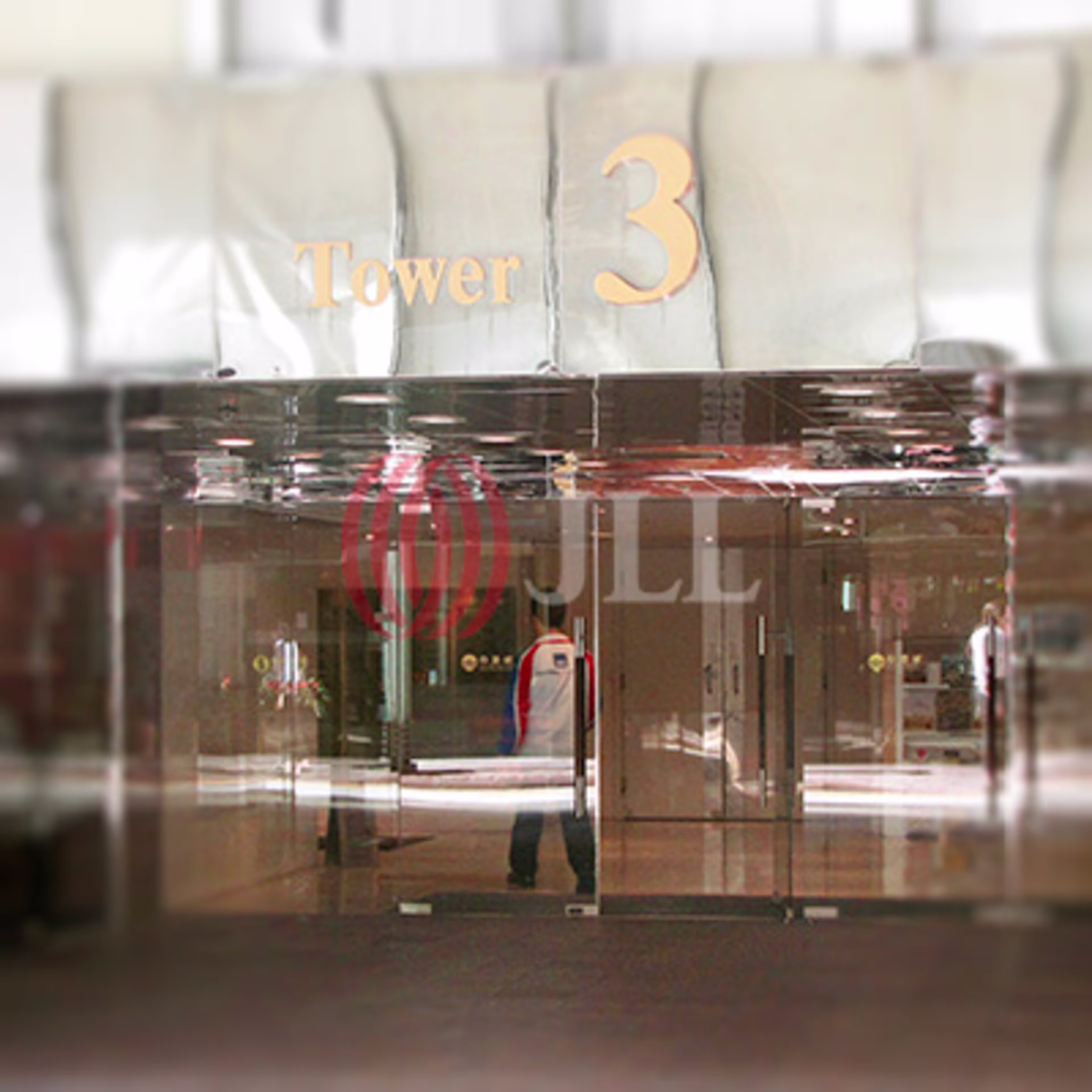 33 Canton Road
