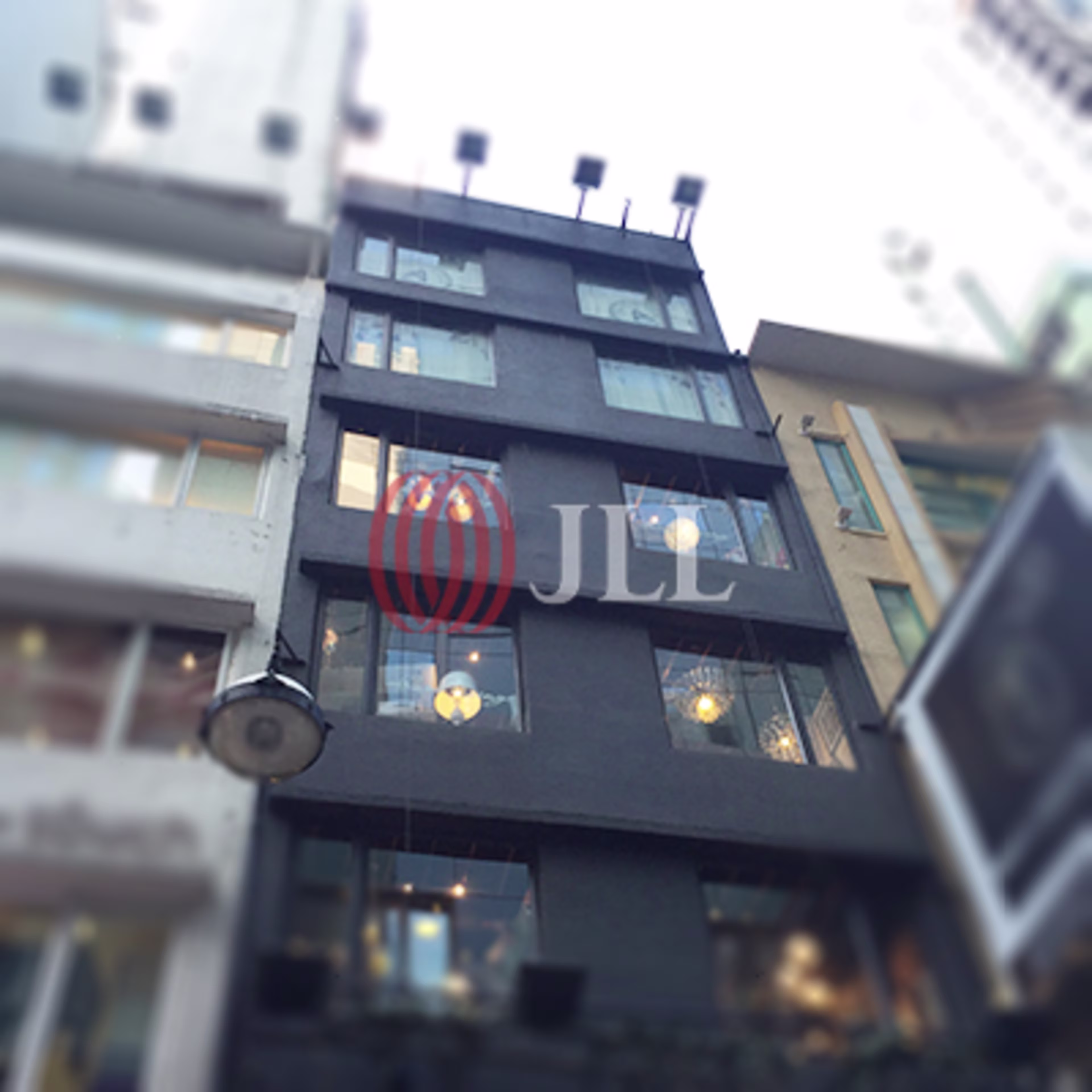 54 D'Aguilar Street