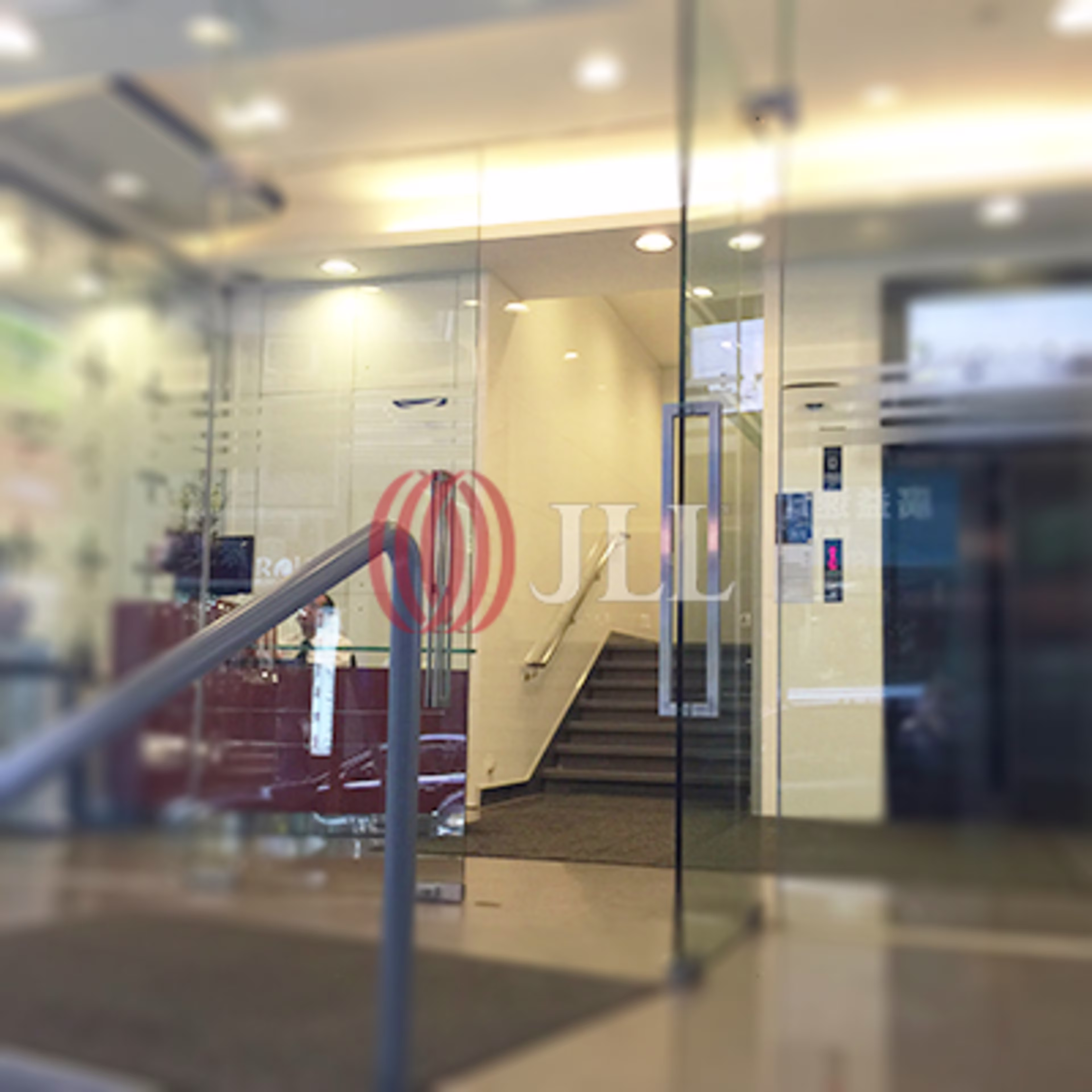 35-45 Bonham Strand East