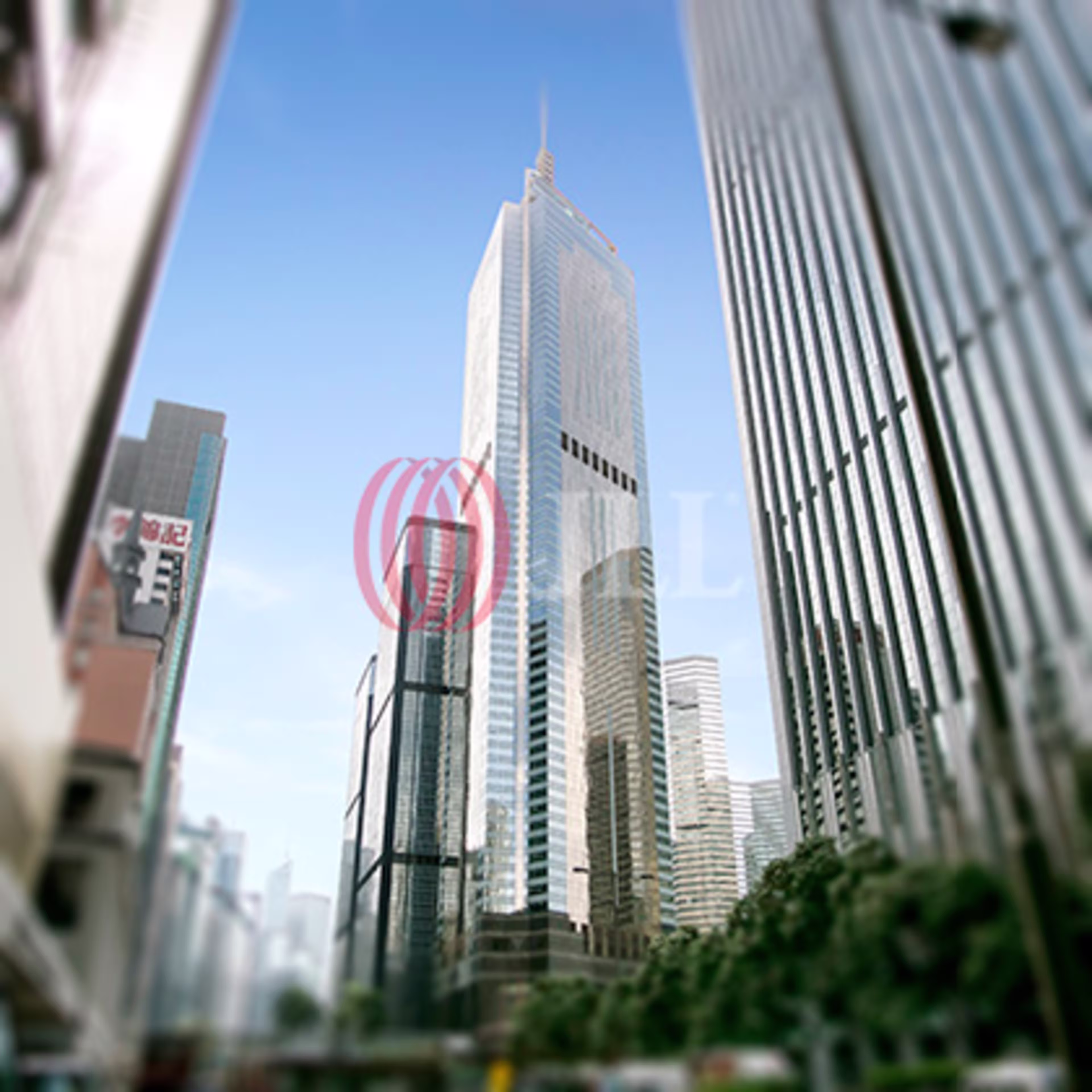 港灣道18 號