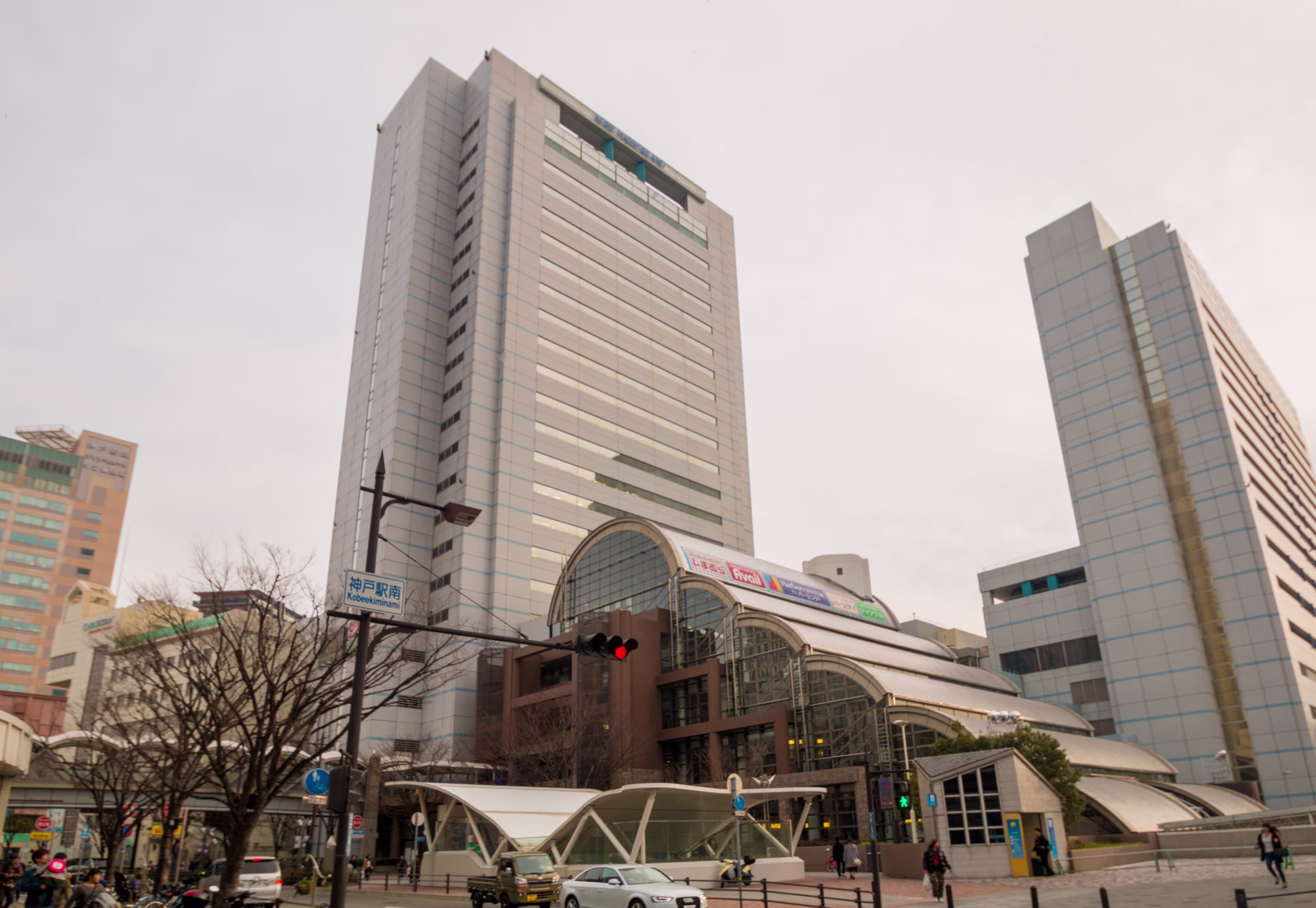 東川崎町1-3-3