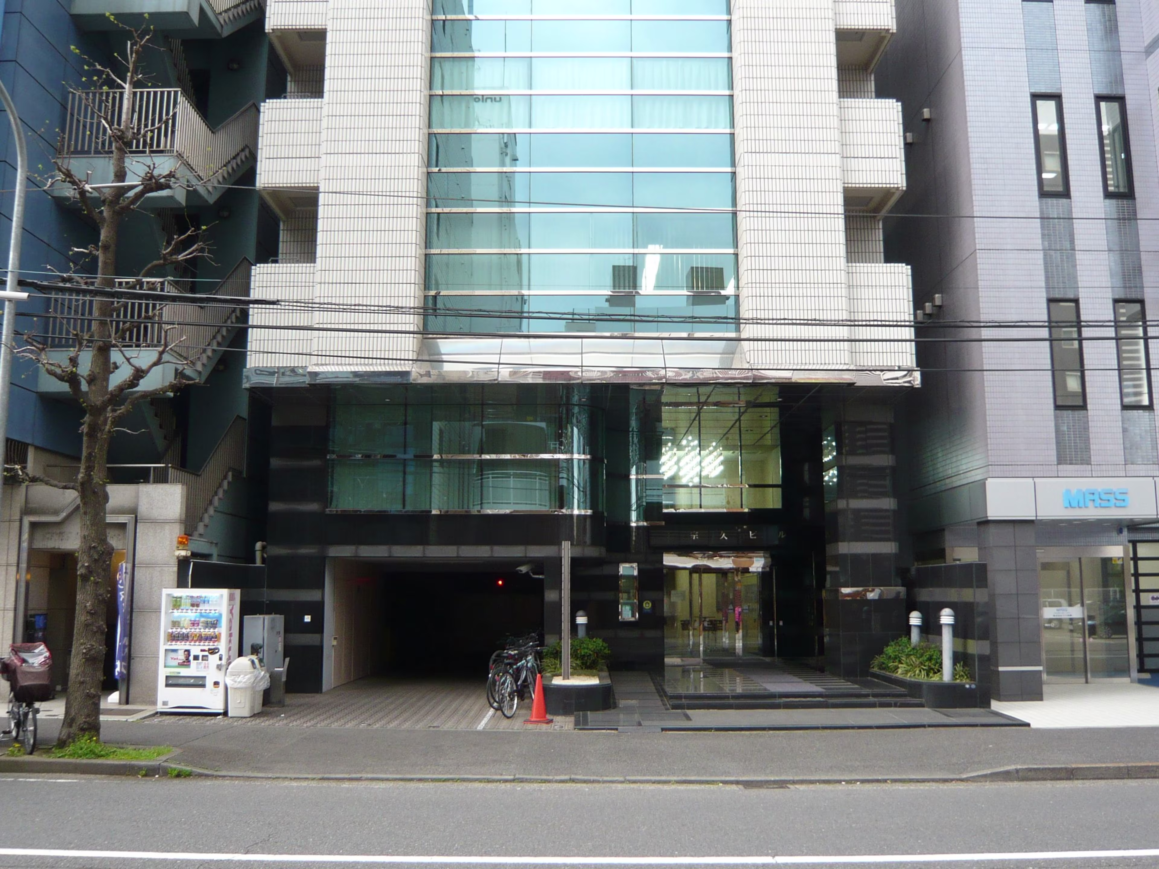 新横浜3-13-5