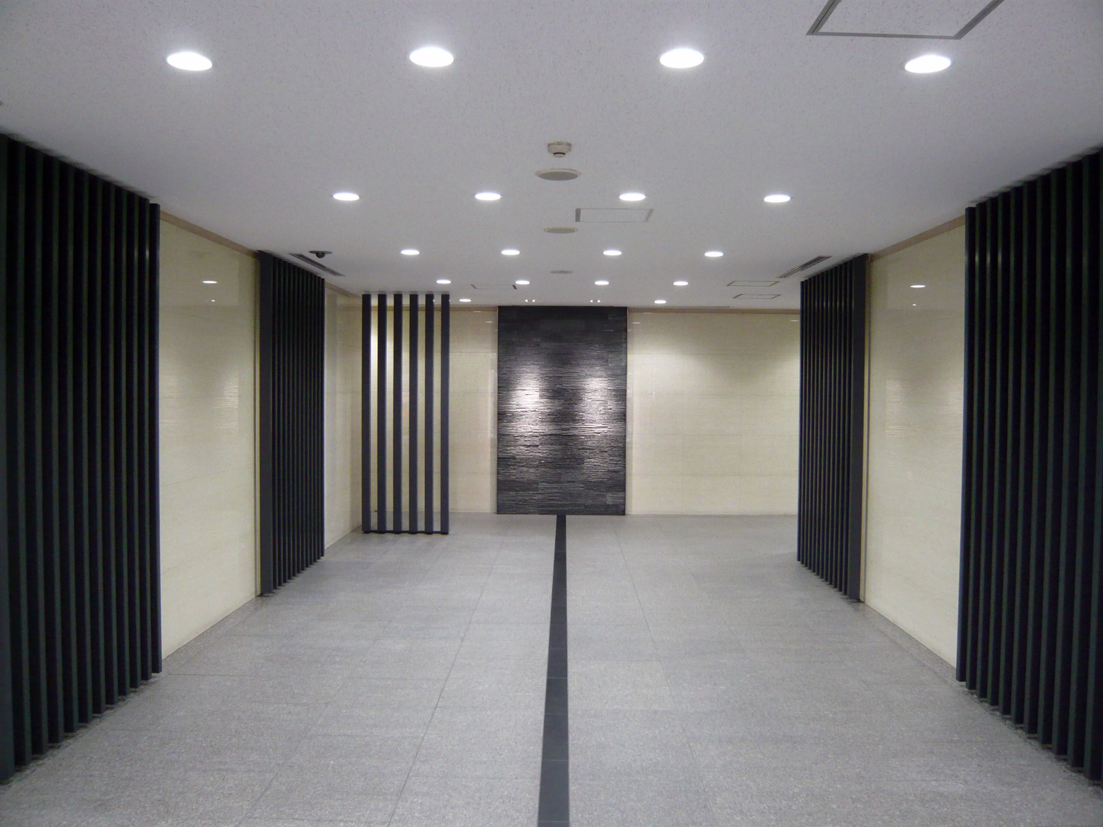 新横浜2-6-3