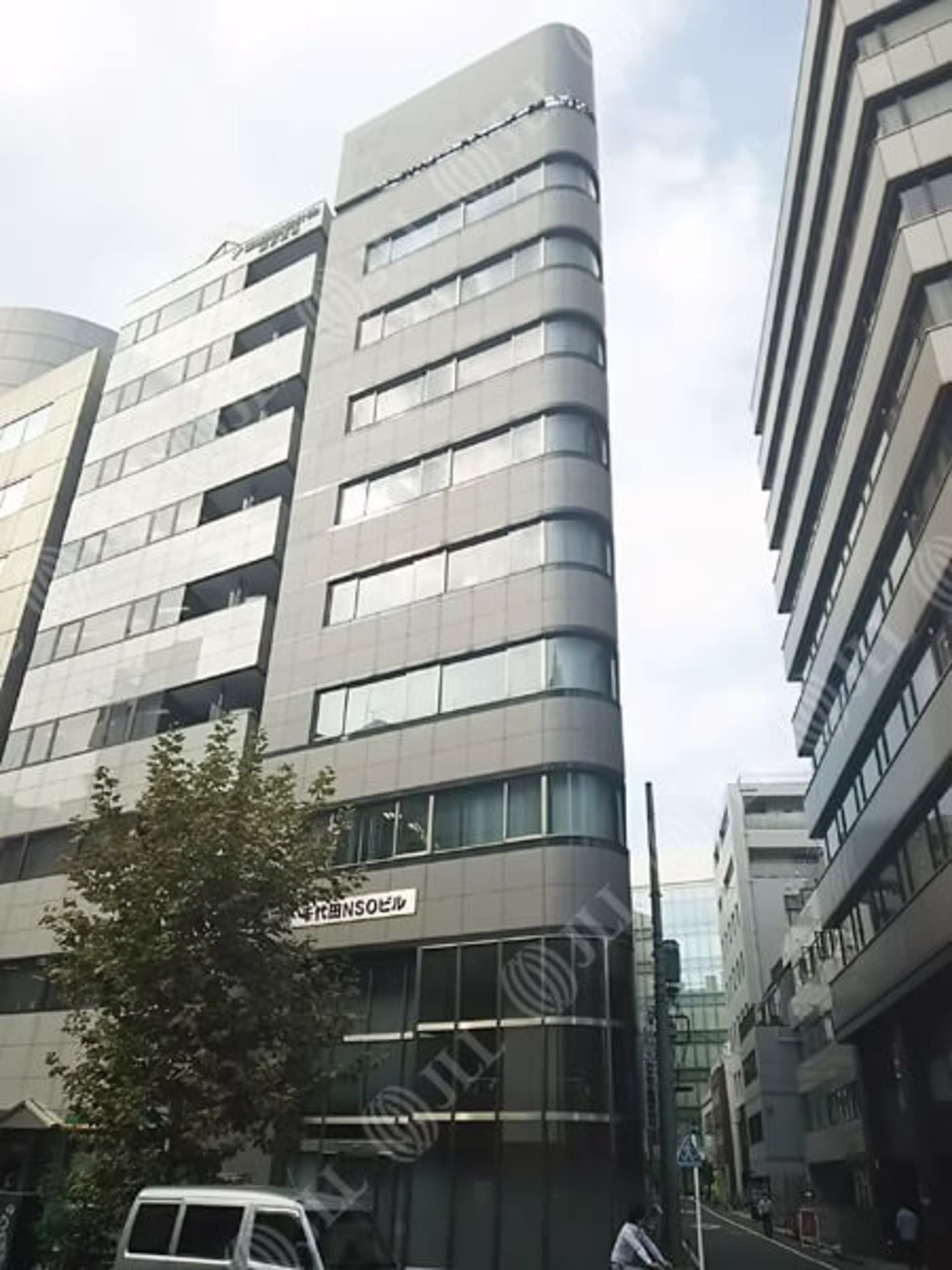 岩本町3-8-15