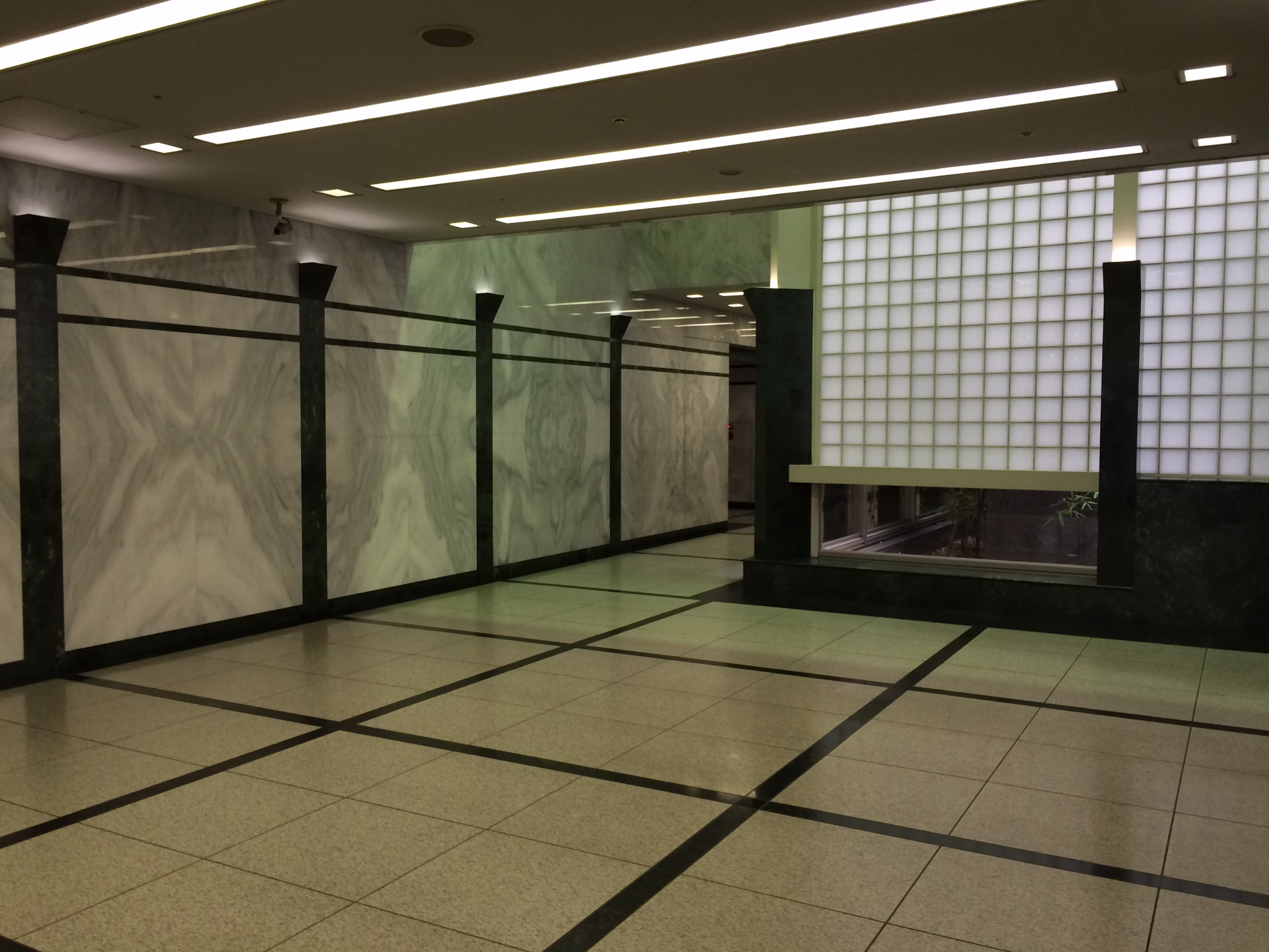 西新宿6-12-1