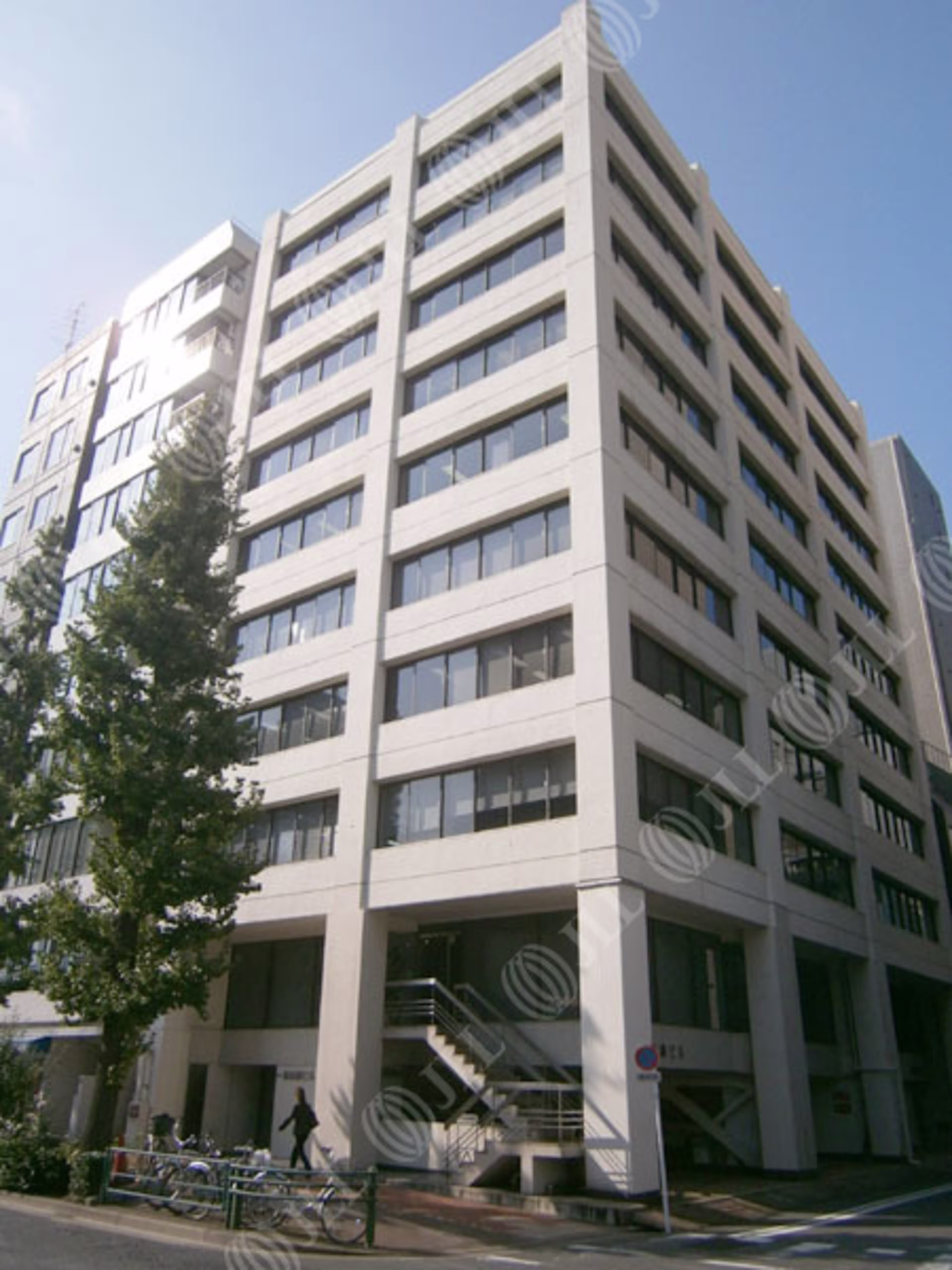京橋3-9-4