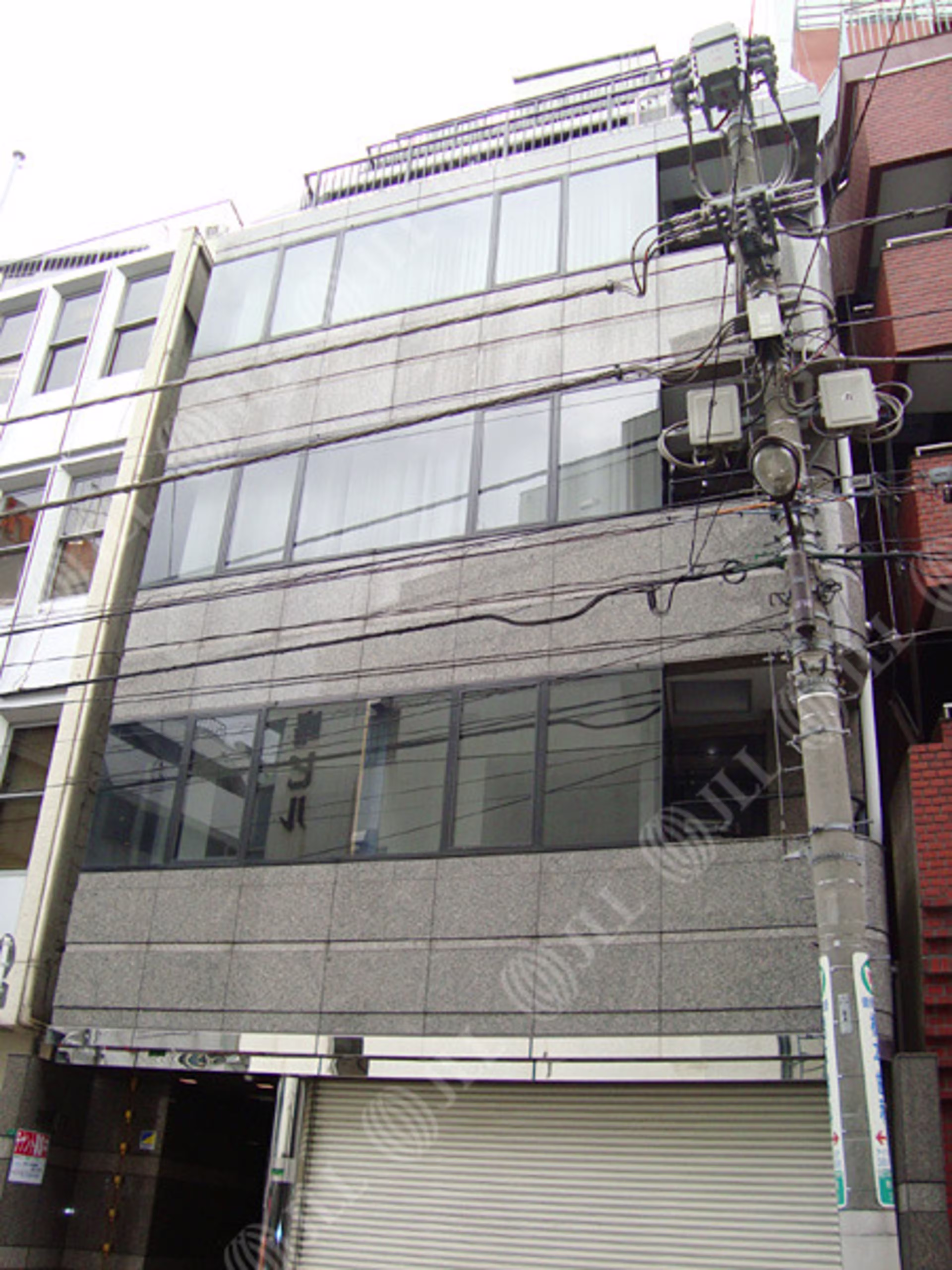 岩本町2-3-8