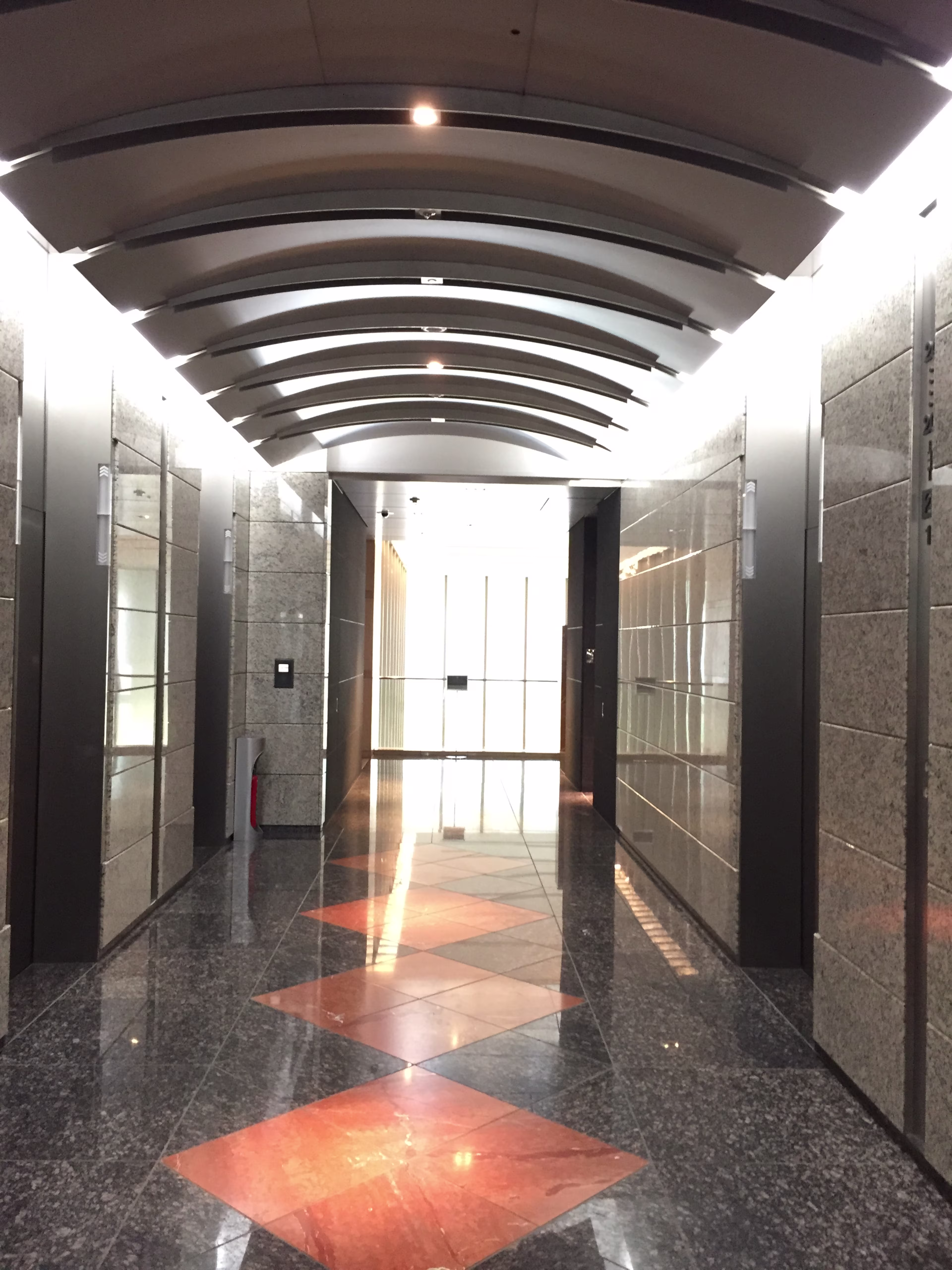 港南2-16-1