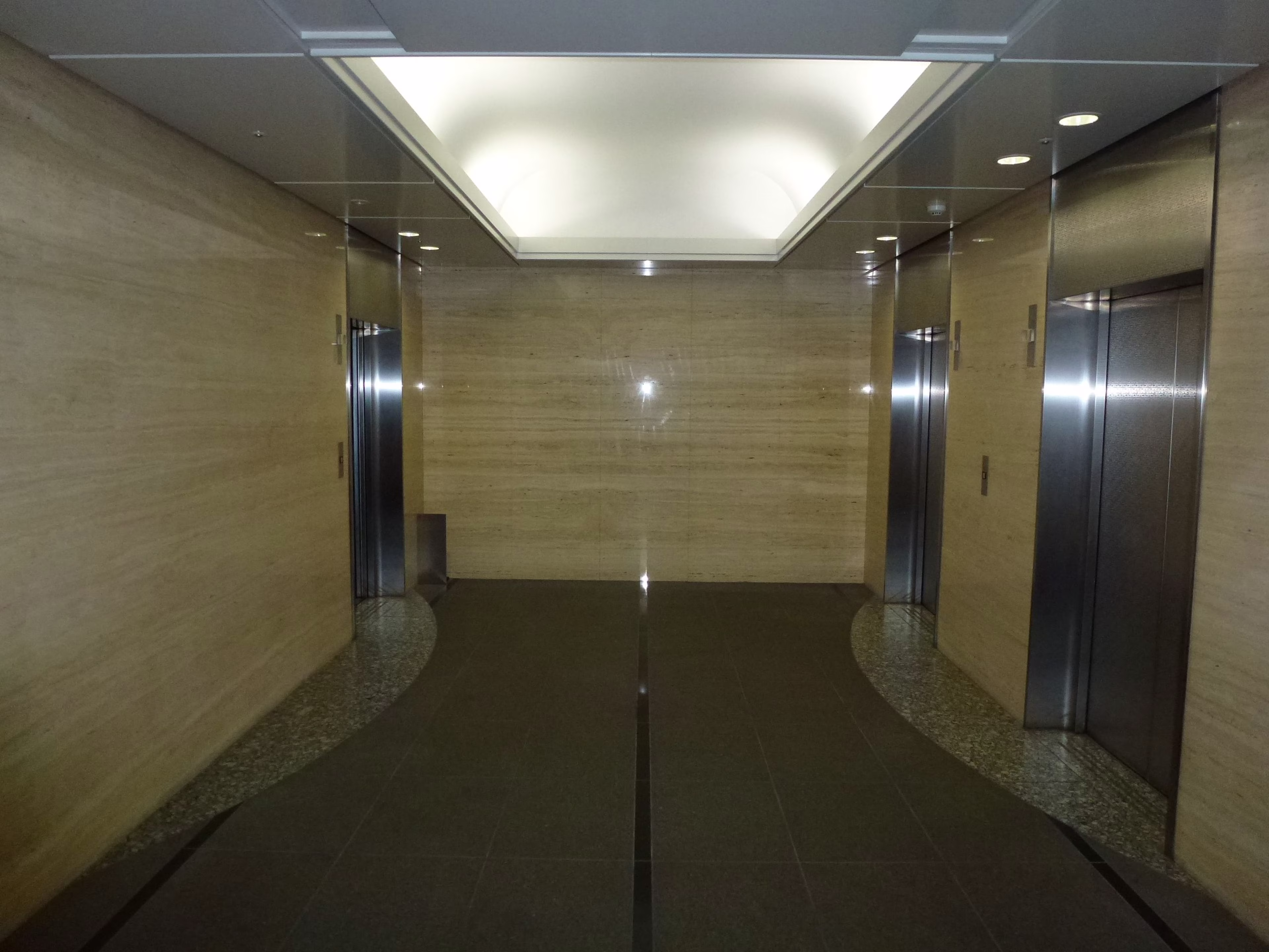 東池袋1-21-11