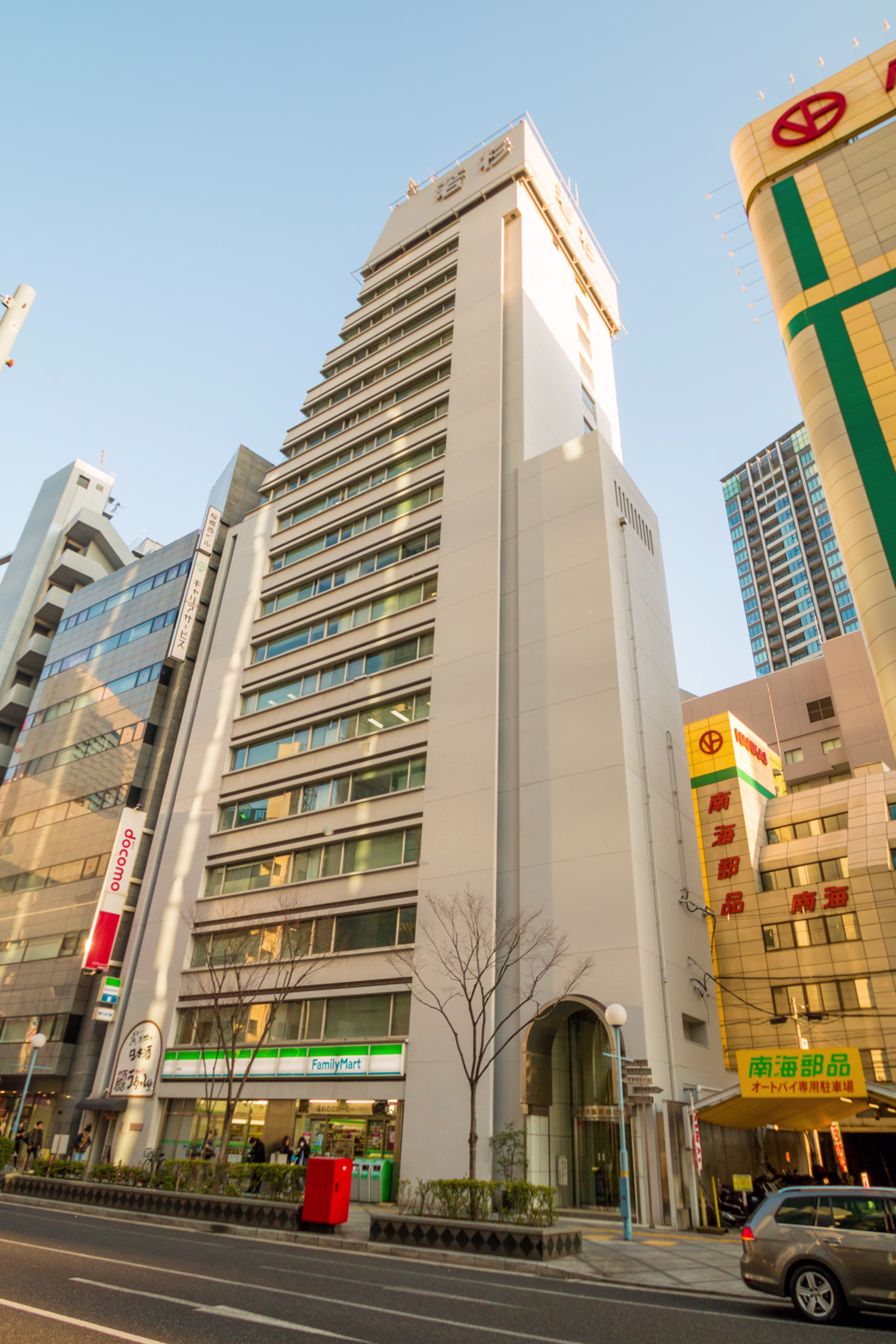 曽根崎新地2-3-13