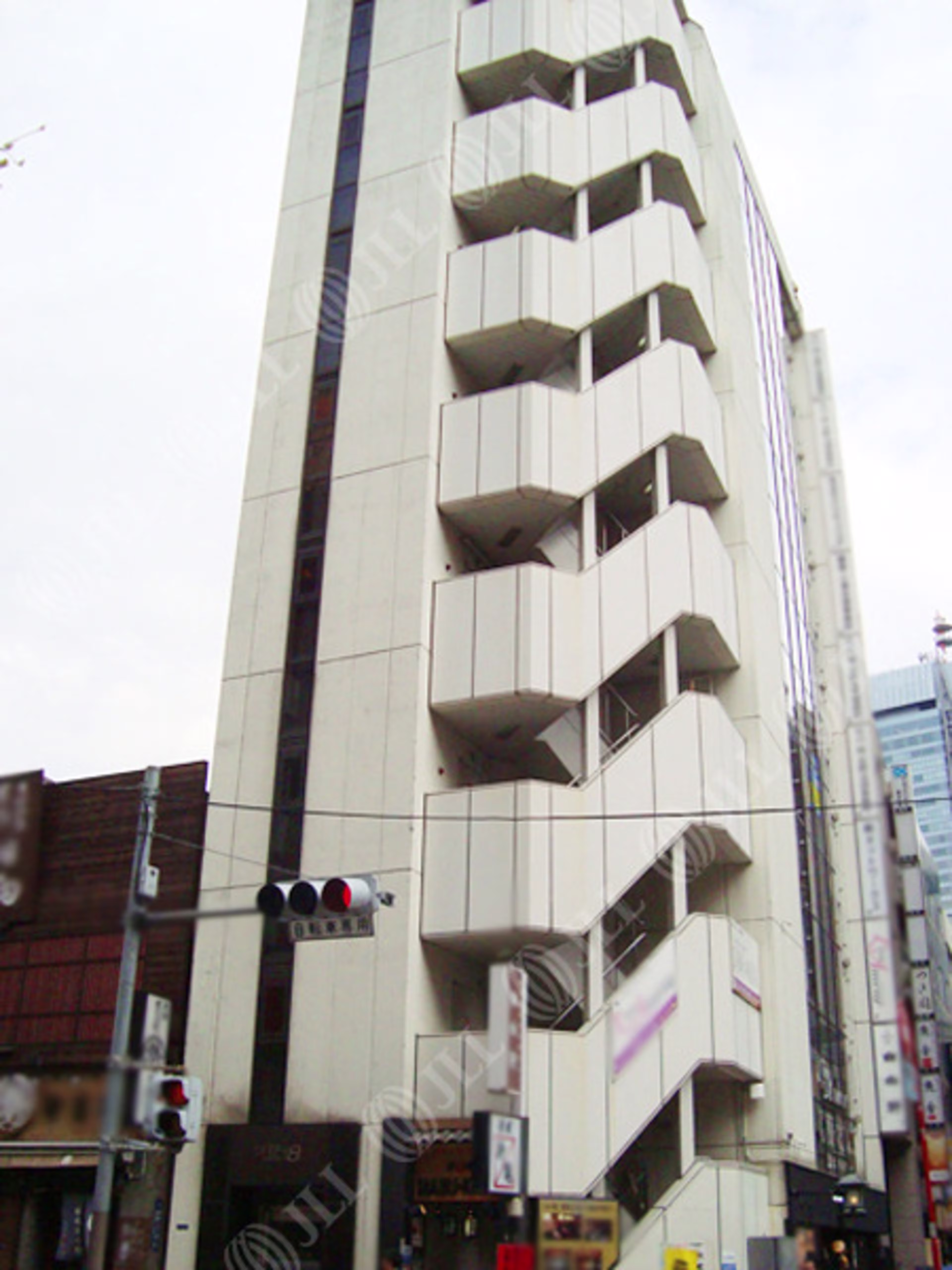 新橋3-8-8