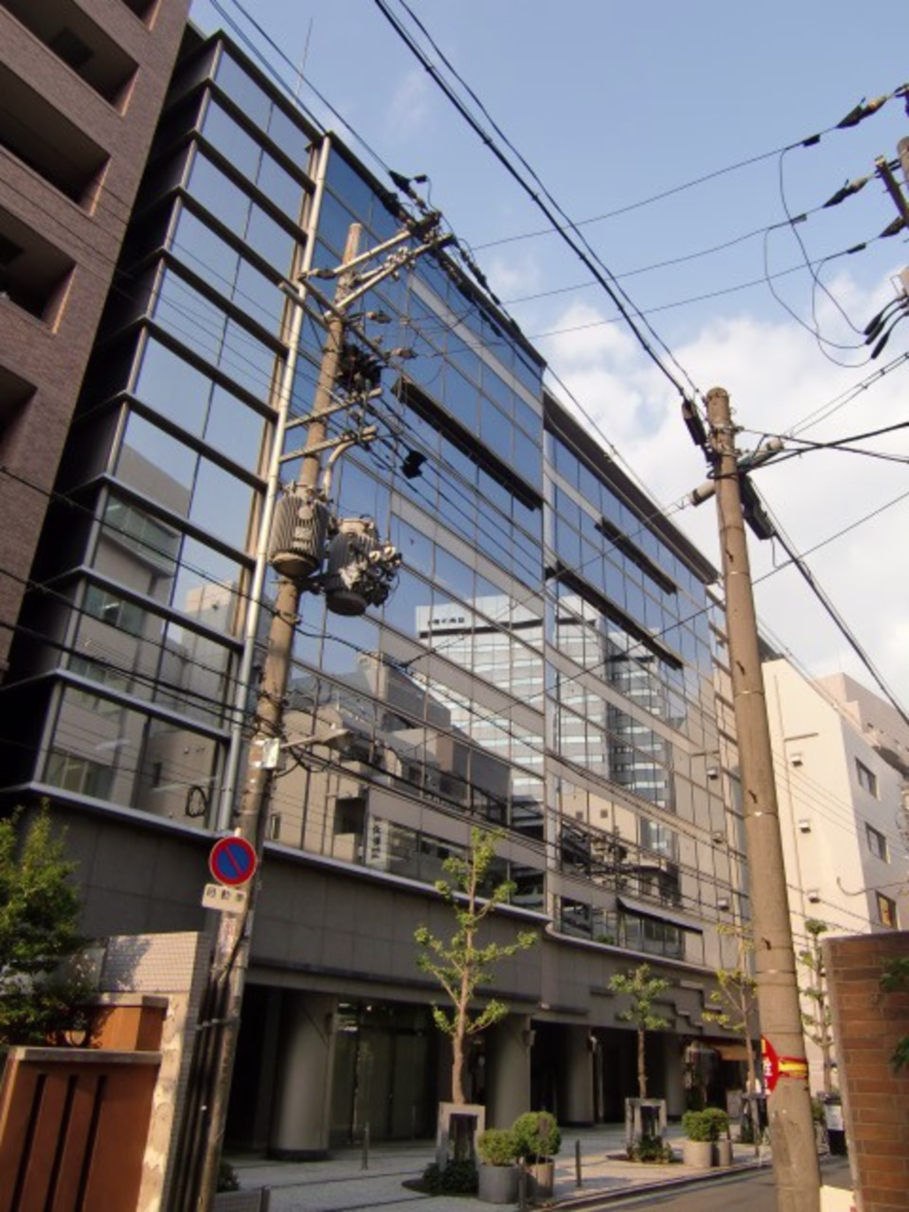 曽根崎新地2-5-3