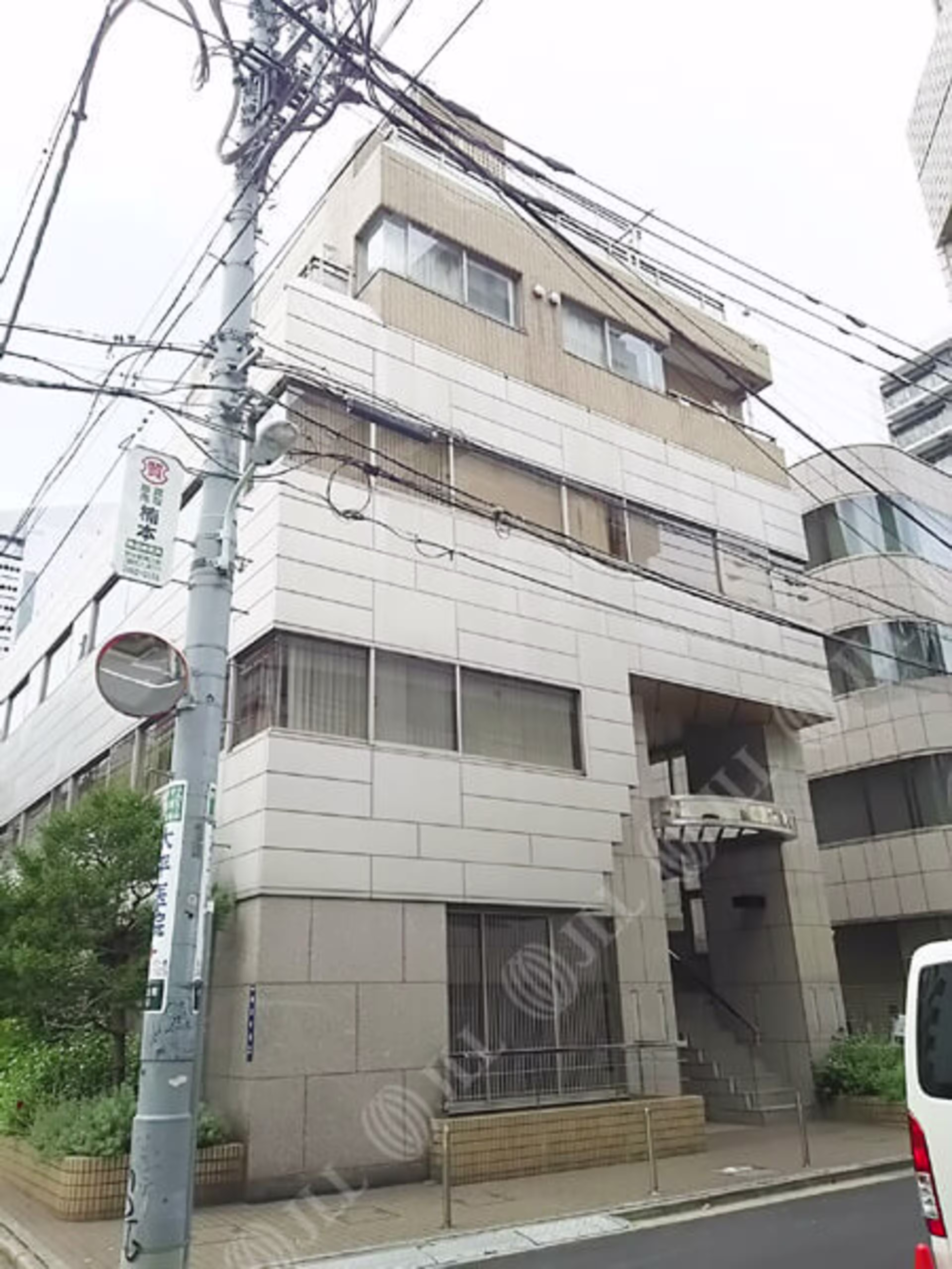 桜丘町9-3