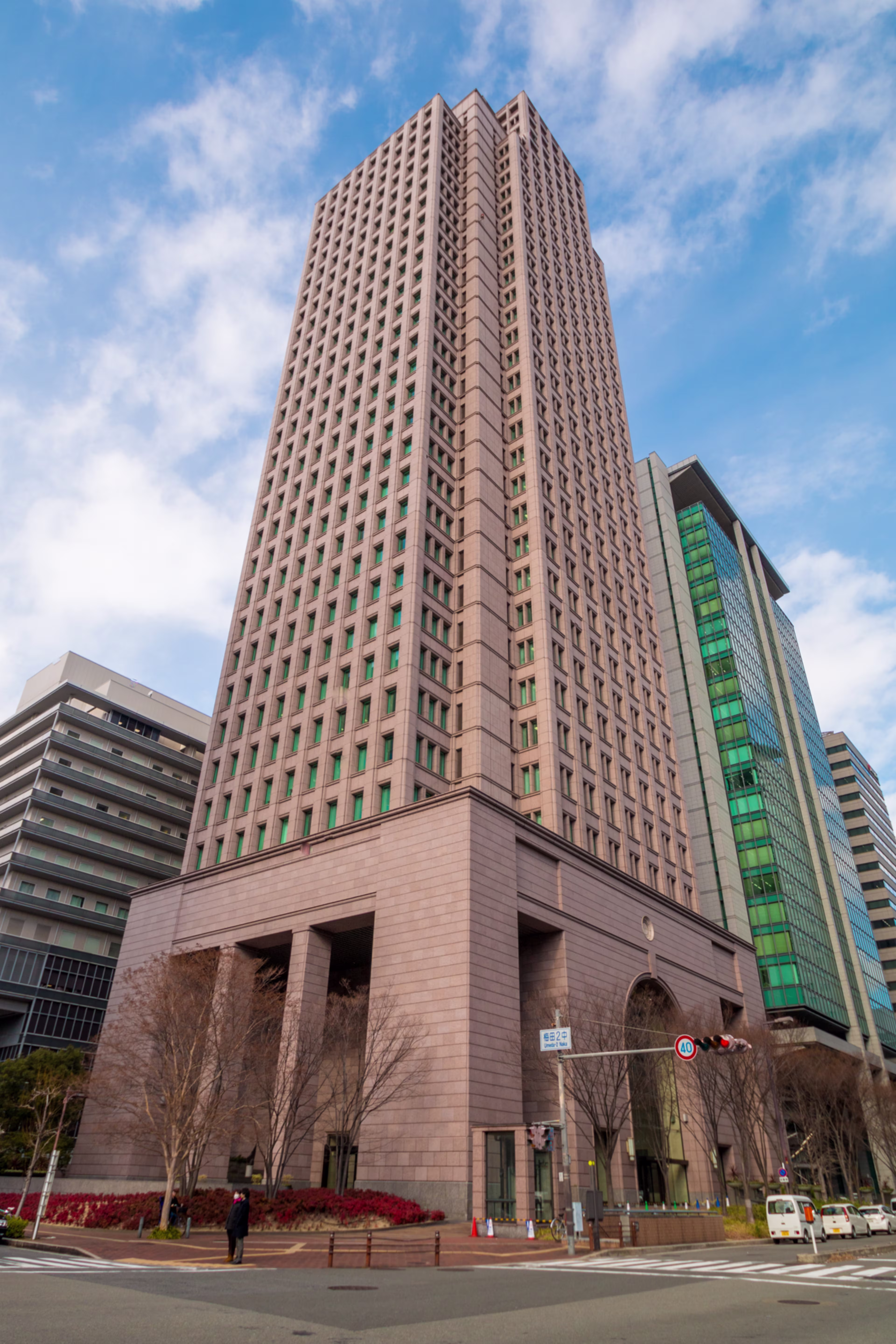 梅田3-3-20