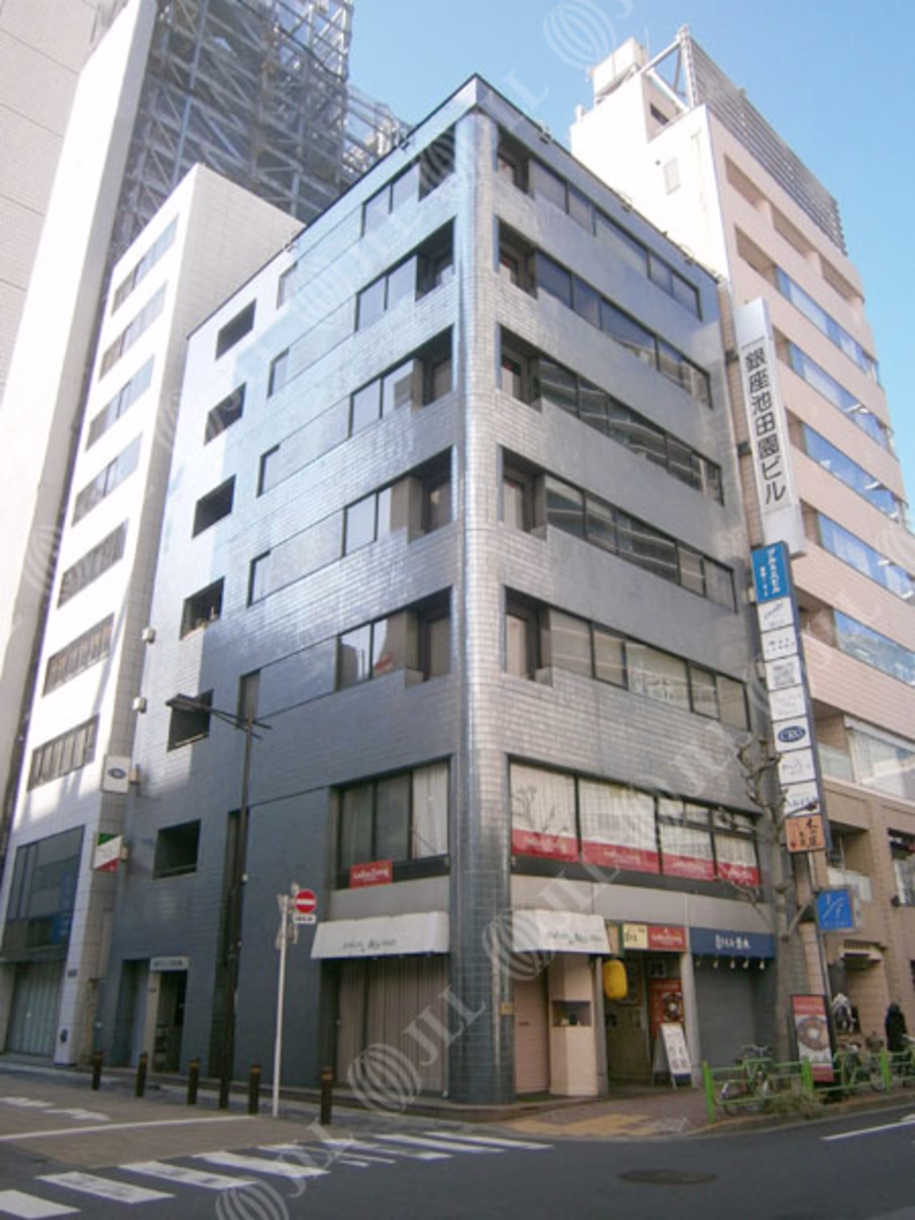 銀座1-8-2