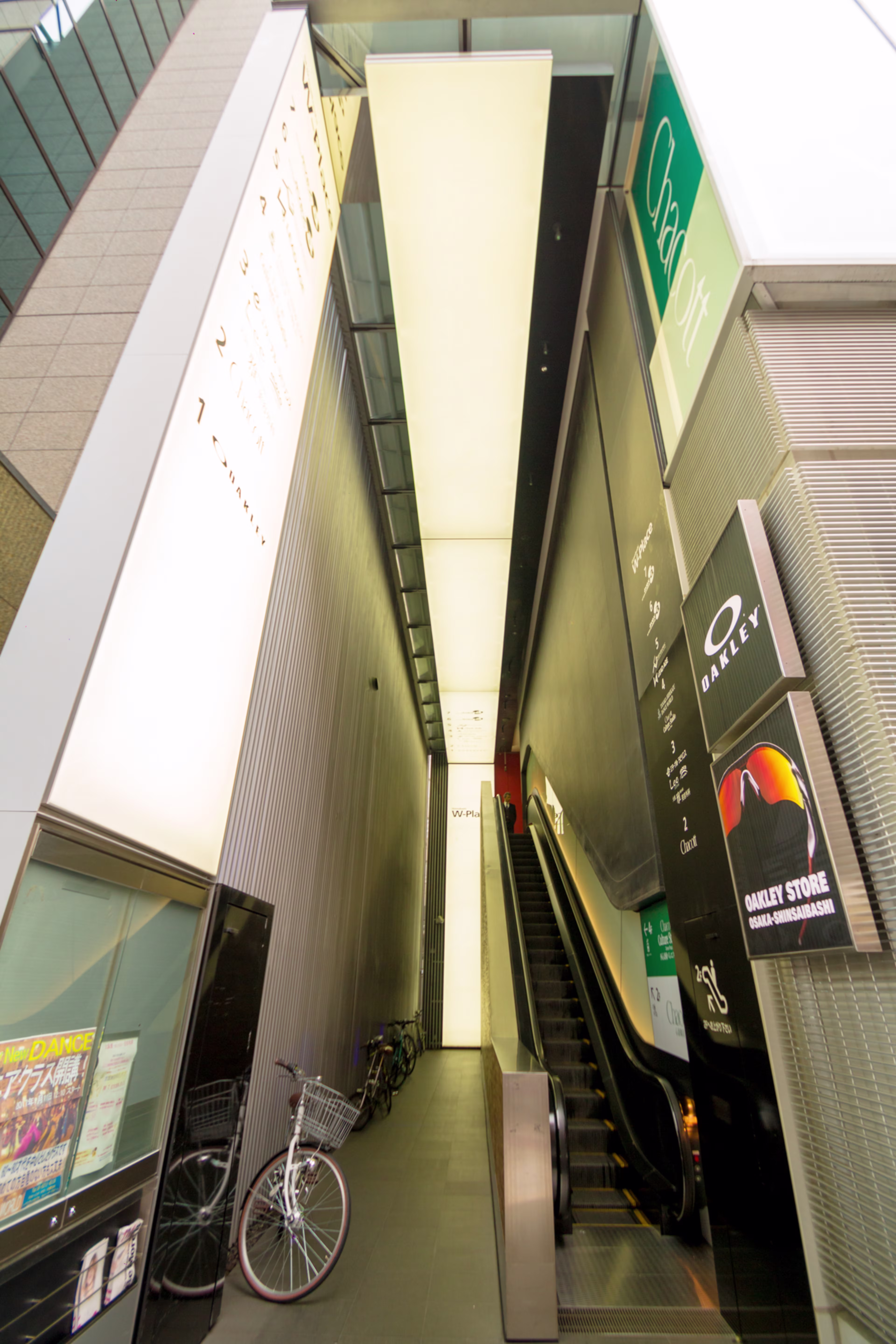 西心斎橋2-1-25