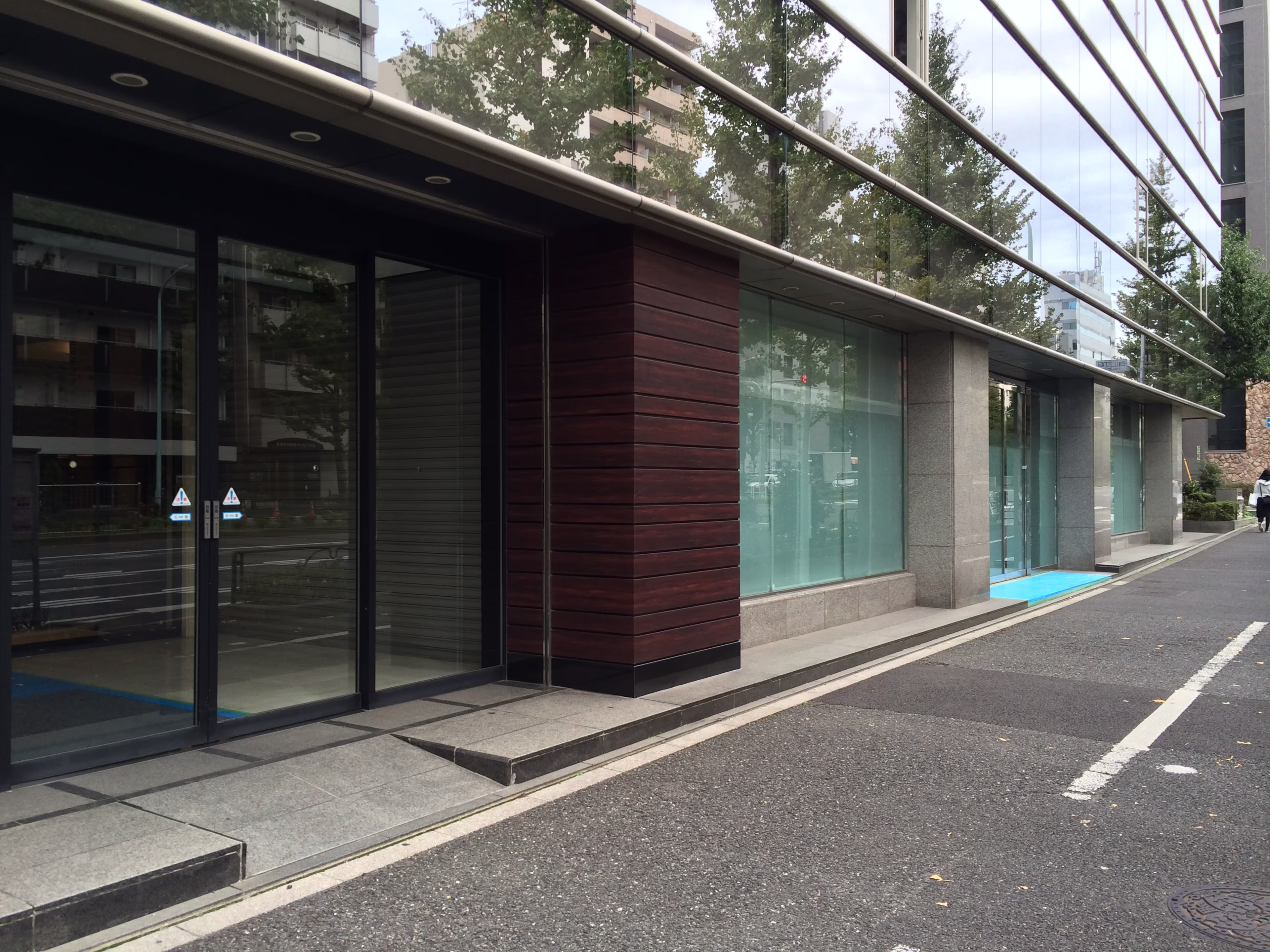 小石川1-28-1