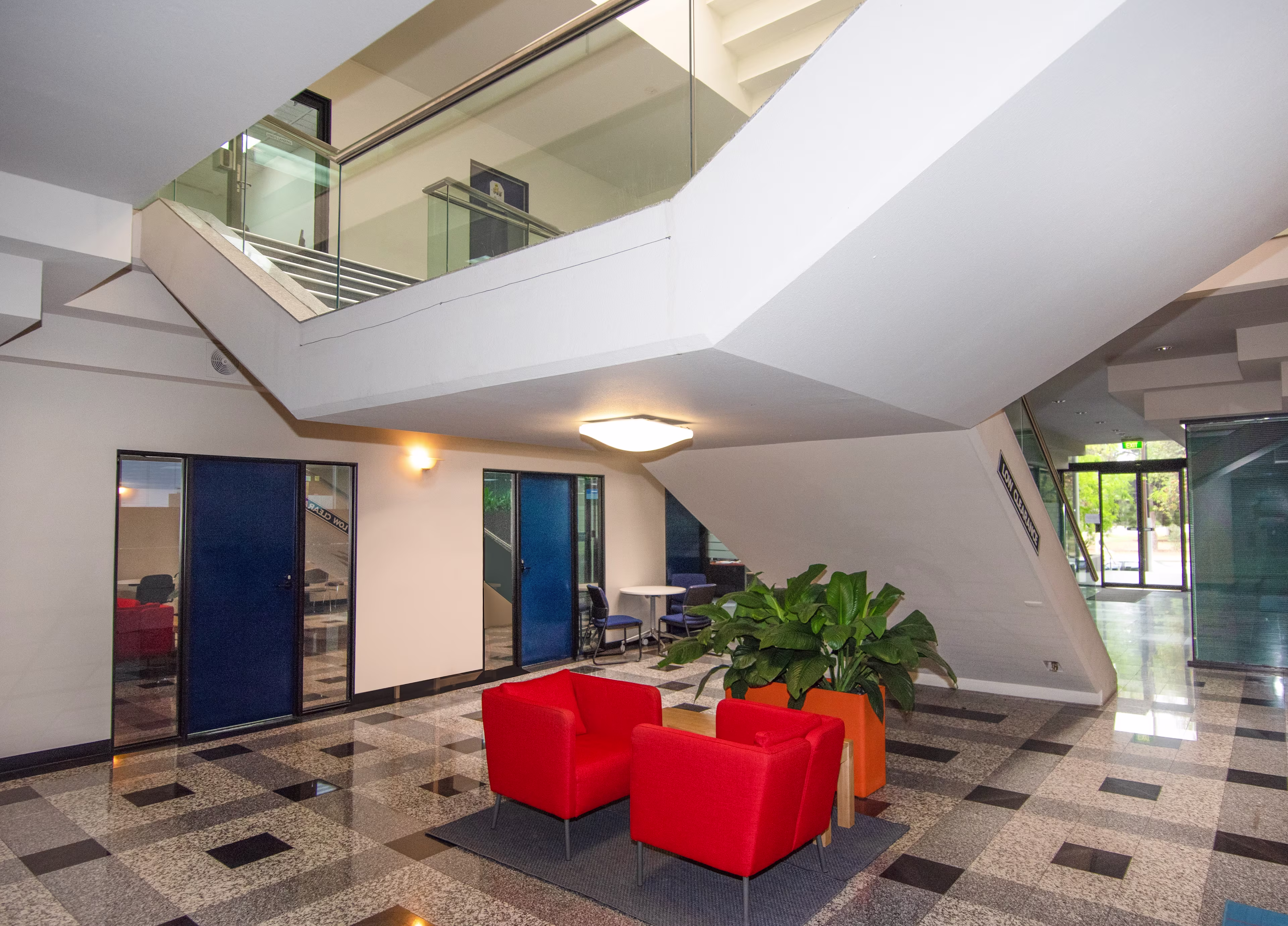 2 - 3 Greenhill Road