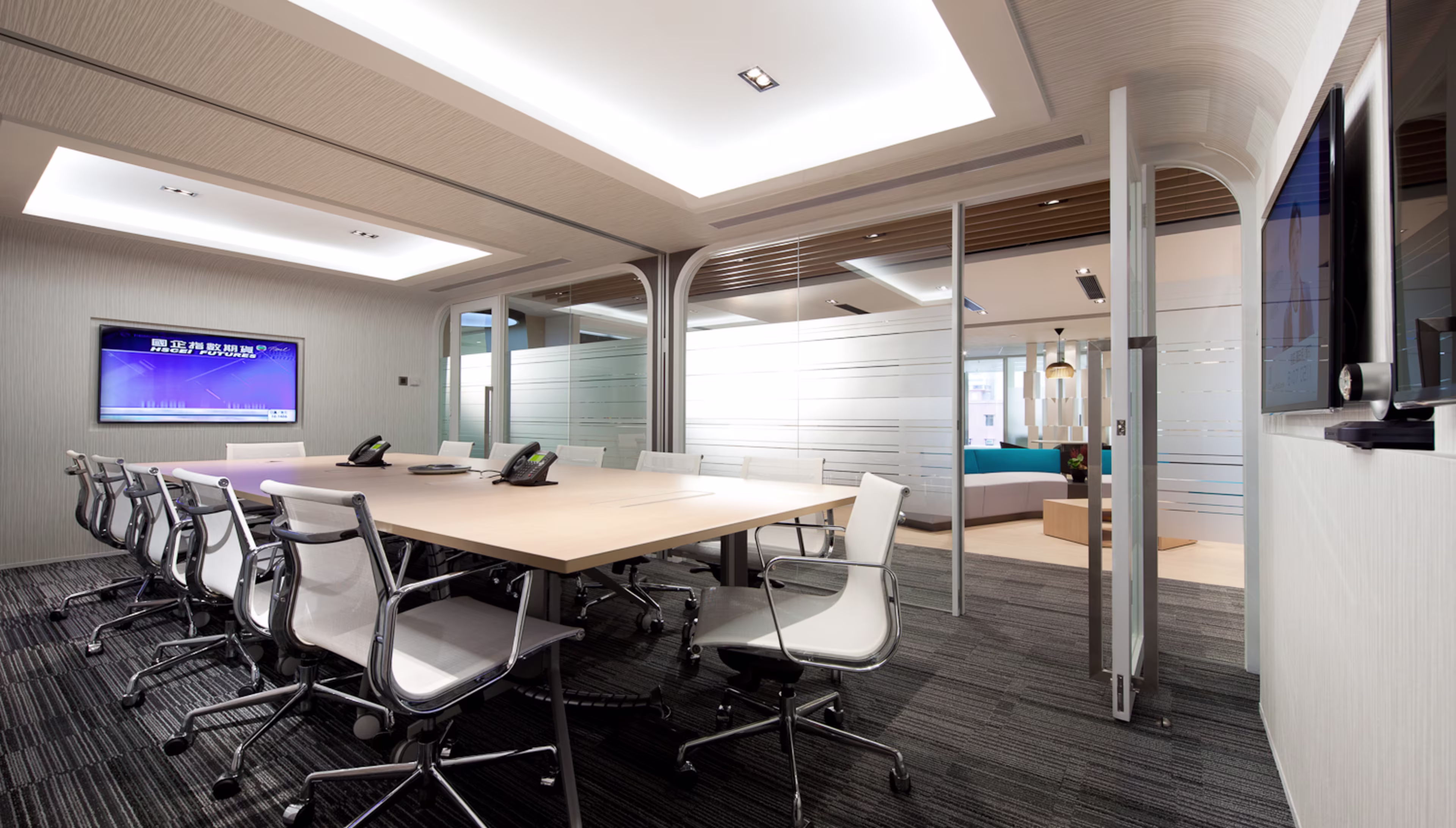 701, 7/F, Tower 2, Silvercord, 30 Canton Road, Tsim Sha Tsui,Kowloon,Hong Kong