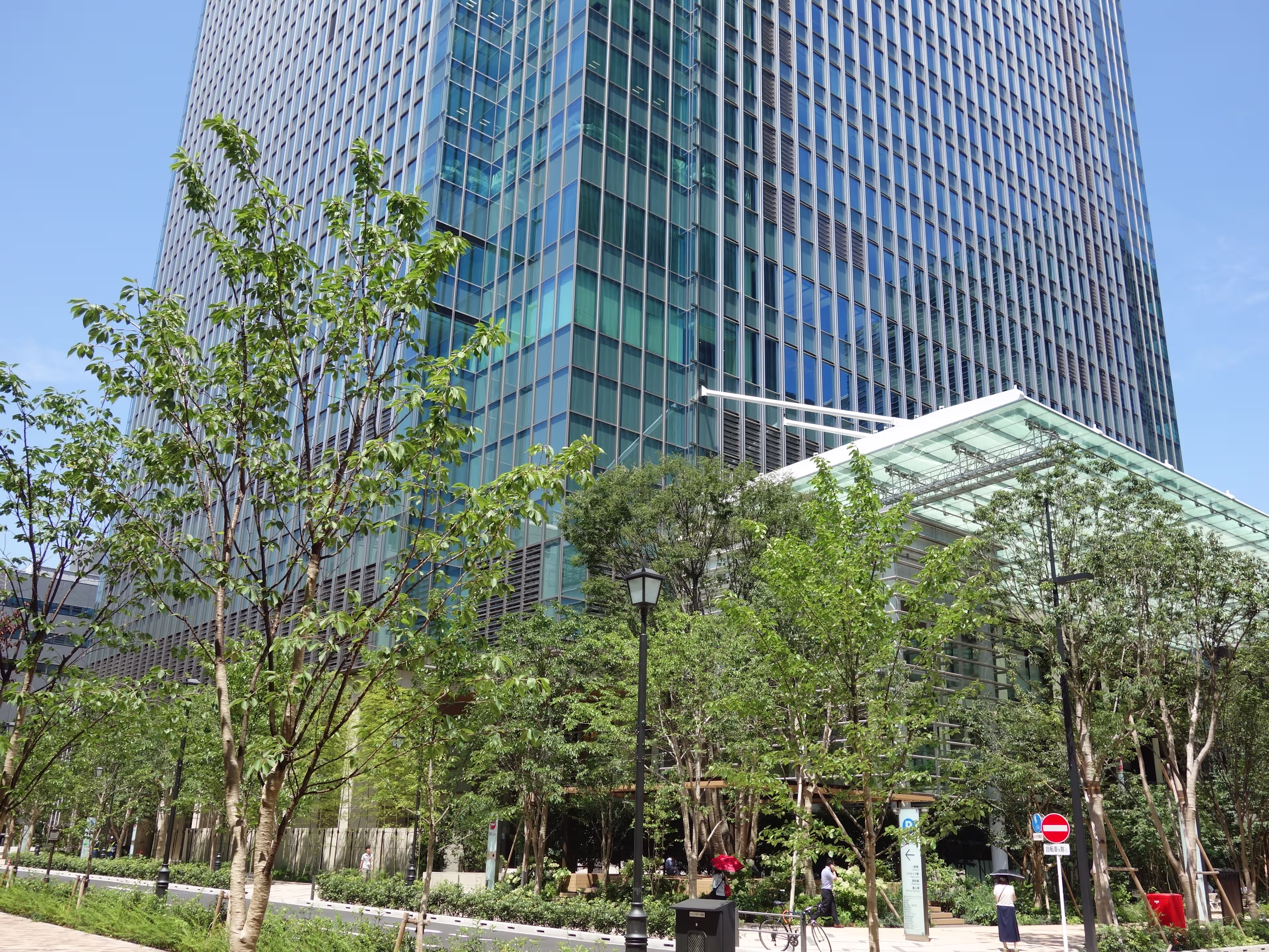 日本橋室町3-2-1