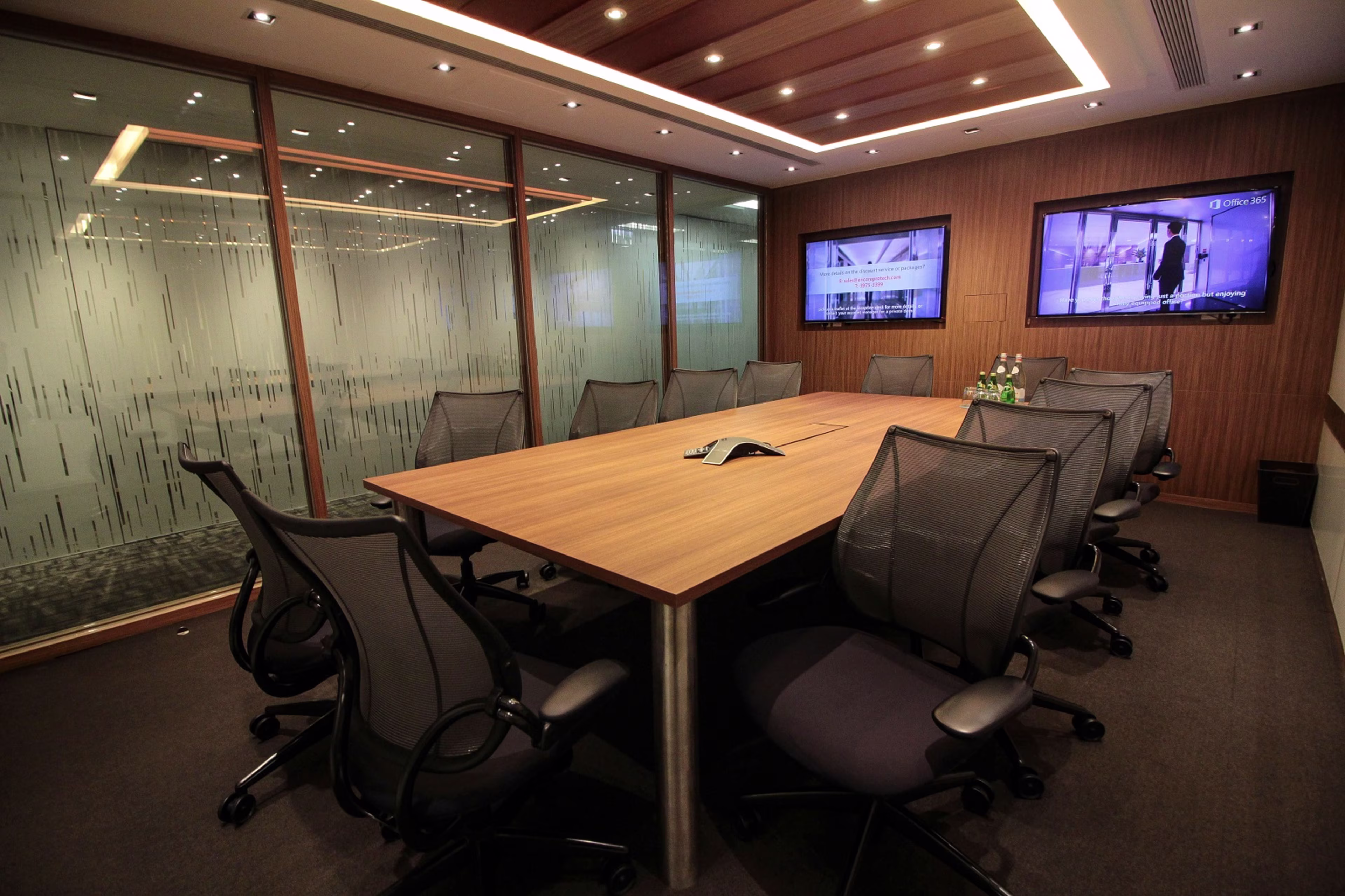 Room 901 & 1102, The Lee Garden One, 33 Hysan Avenue